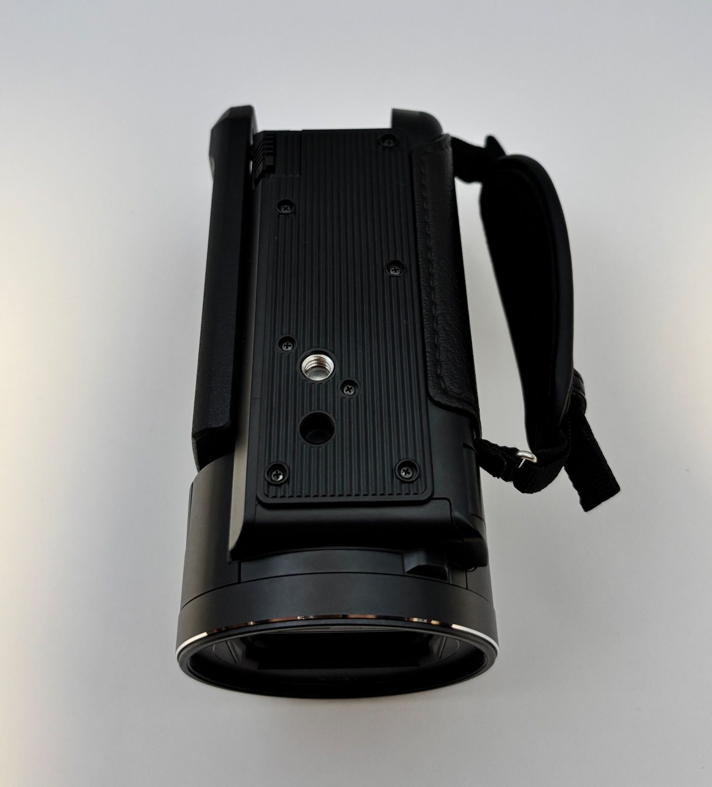 新品未使用 ケース内展示 Panasonic デジタルカメラ HC-VX2MS 新品未