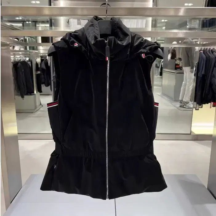 Titleist タイトリスト レディースゴルフ 防風 ベスト