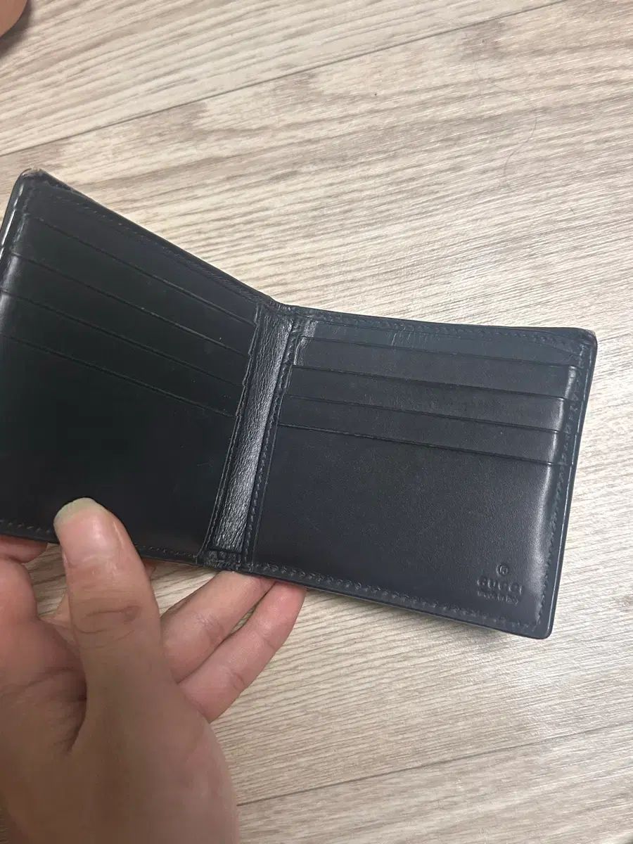 クリアランス グッチタイガー 二つ折り財布 楽天市場】【箱有り