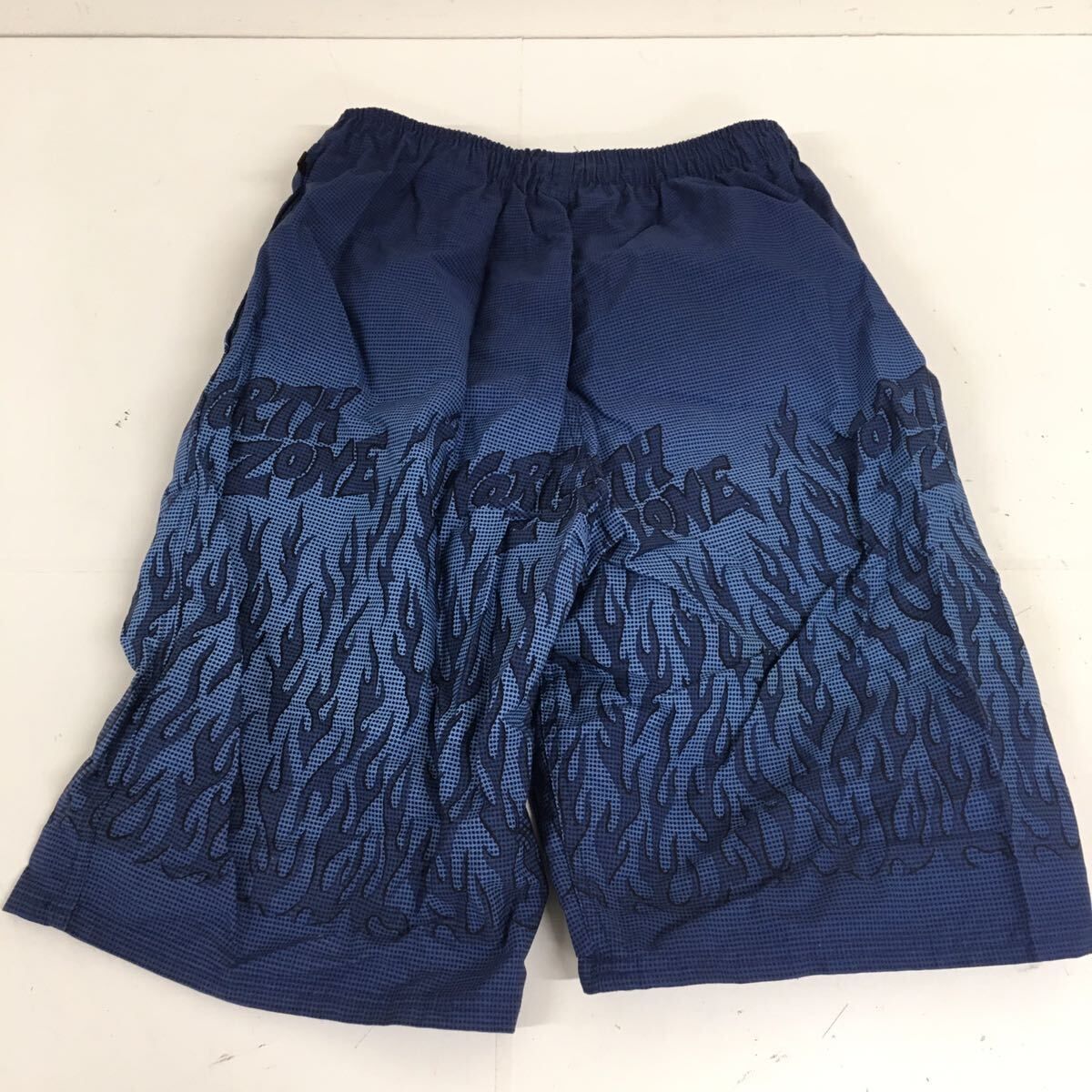 送料無料☆水着 サーフパンツ 海パンツ☆メンズ Mサイズ☆ウエスト76