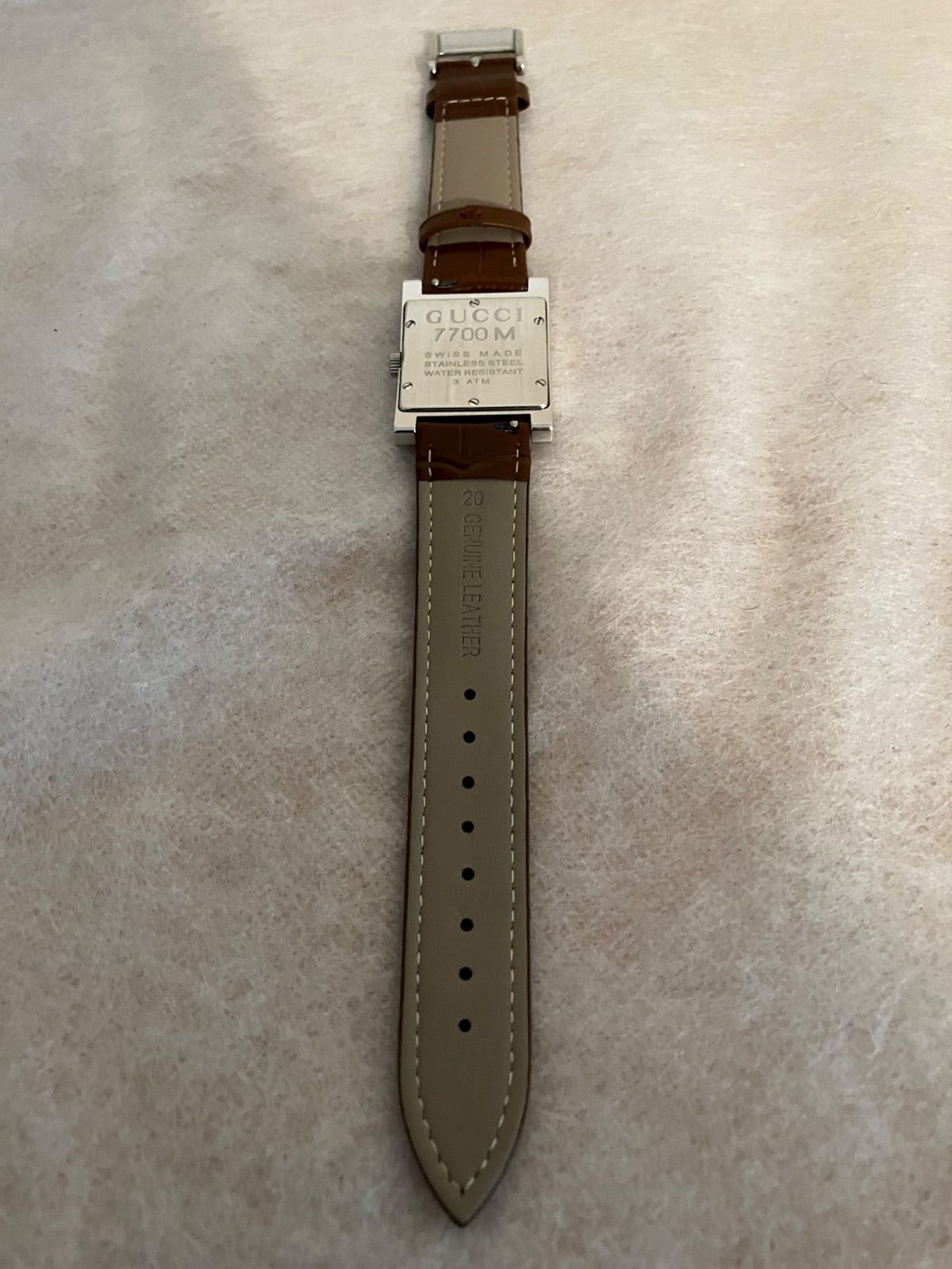 稼働☆ GUCCI グッチ 7700M QZメンズ 腕時計 電池、革ベルト新品