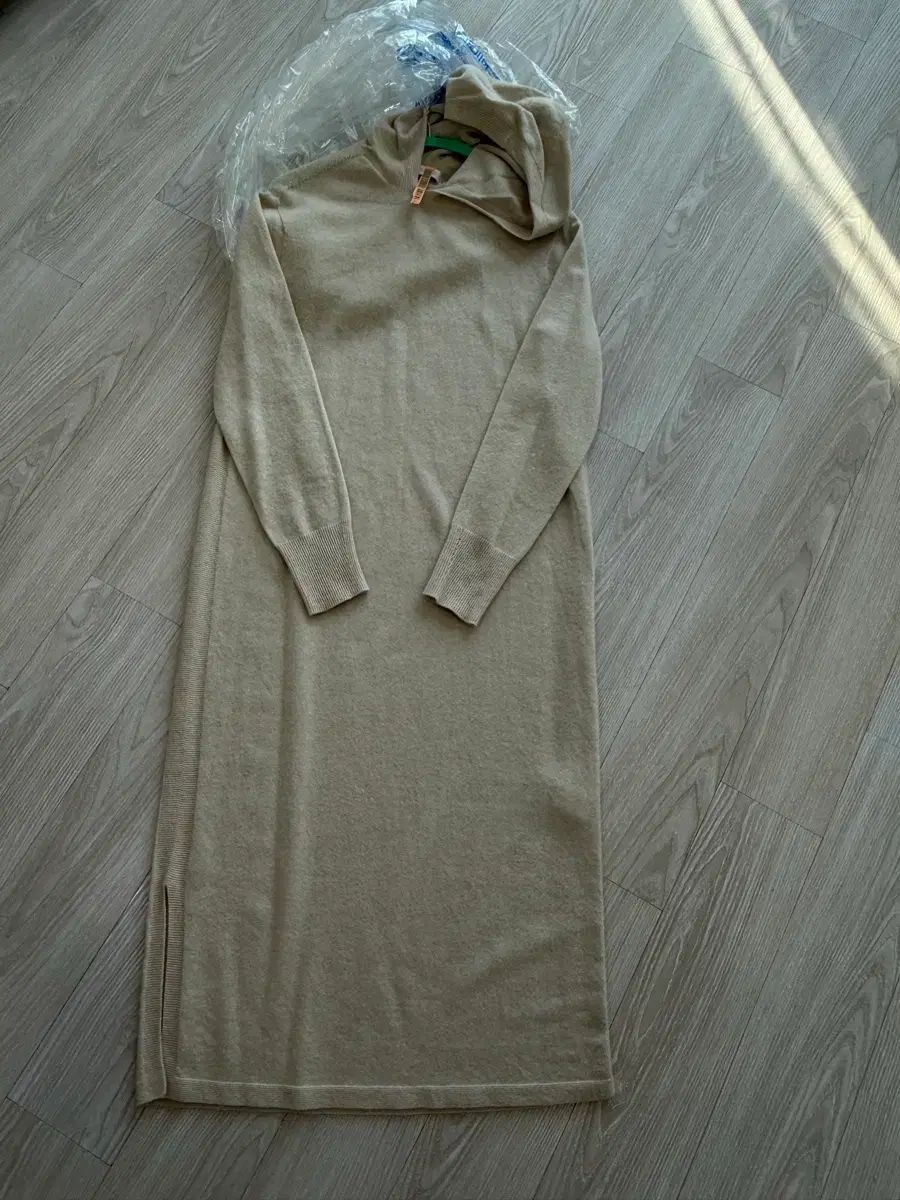 TIME カシミア フード付きニットONE PIECE