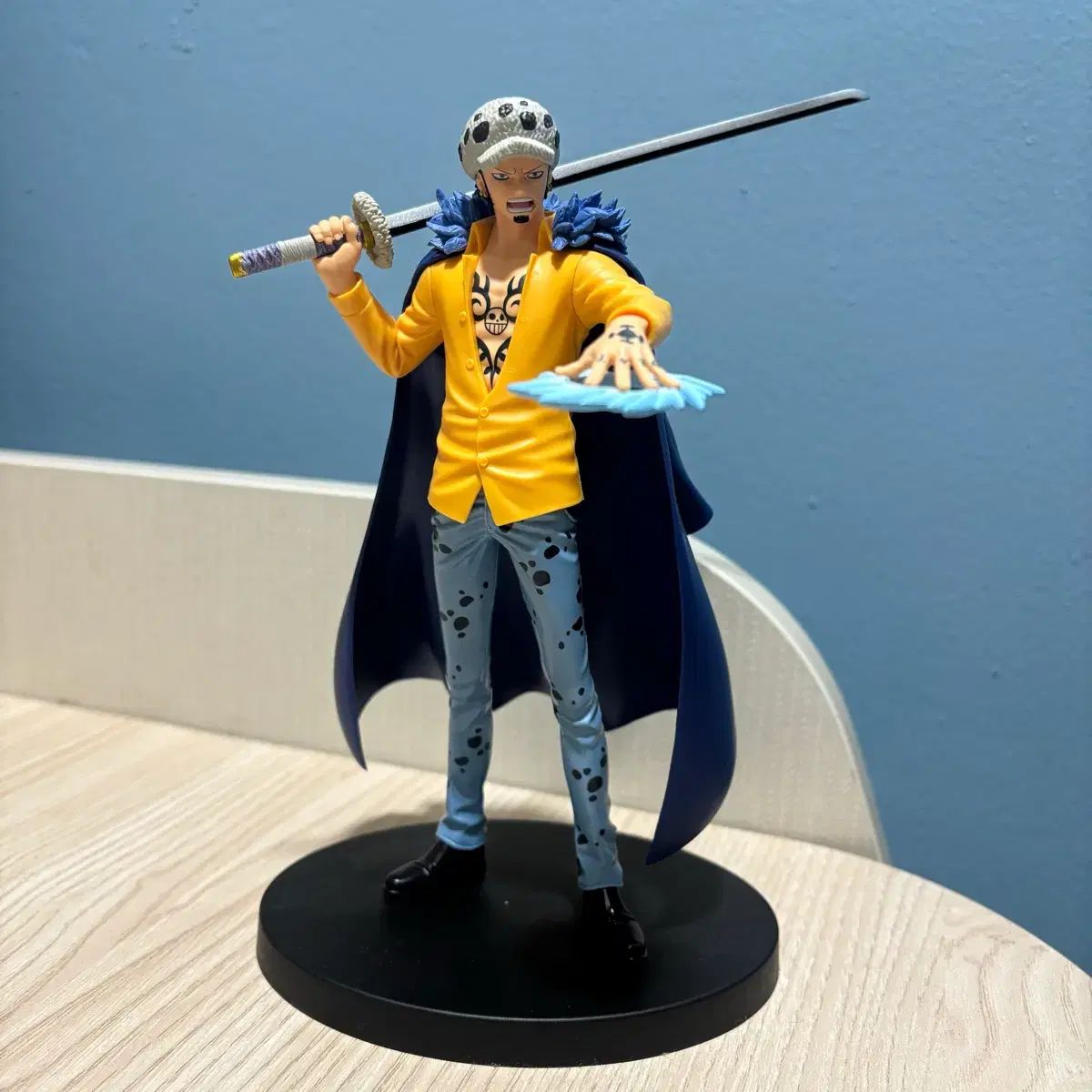 ONE PIECE トラファルガー・ロー フィギュア - メルカリ