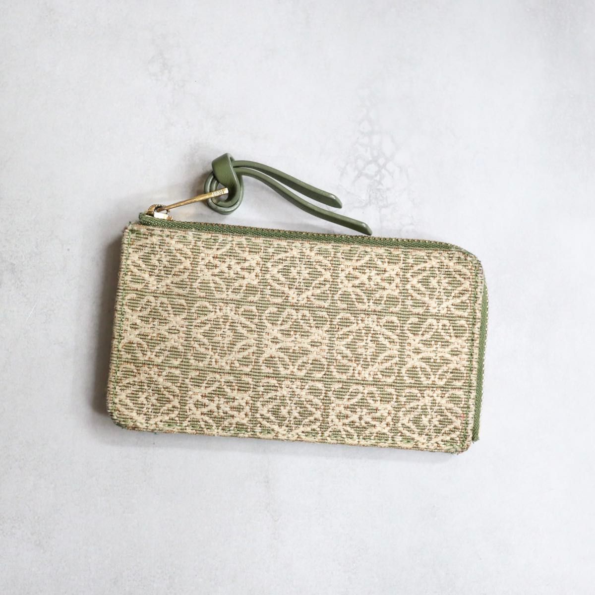 ロエベ クッキーチャーム アナグラムジャガード ケース グリーン ロエベ クッキーチャーム アナグラムジャガード コインケース グリーン