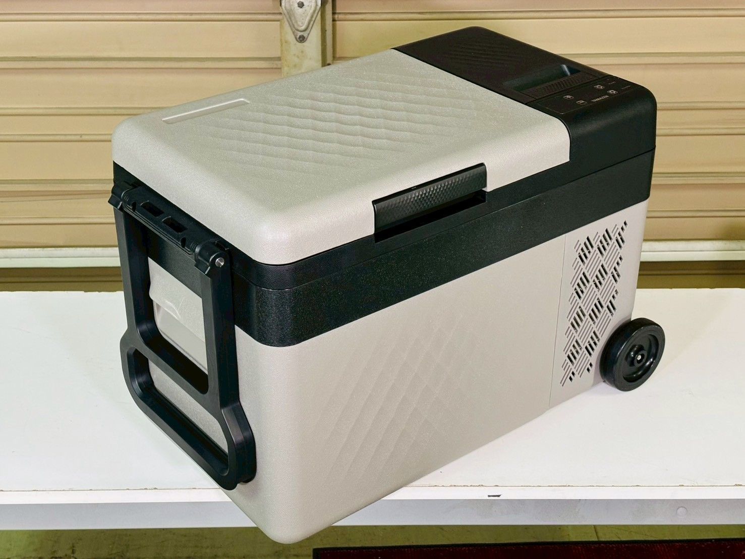 新品☆山善　ポータブル 冷凍冷蔵庫 25L　JRC-WC25【10-216】 新品☆山善 ポータブル 冷凍冷蔵庫 25L JRC-WC25【10-216】