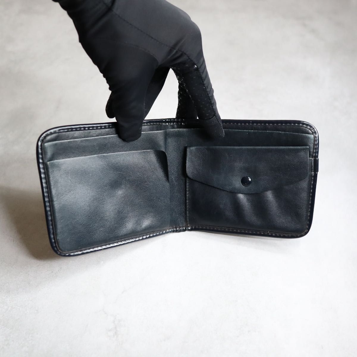 レザー ネイビー