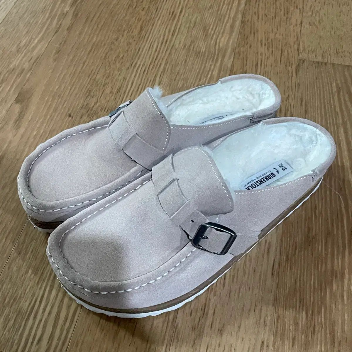 スウェード バックル