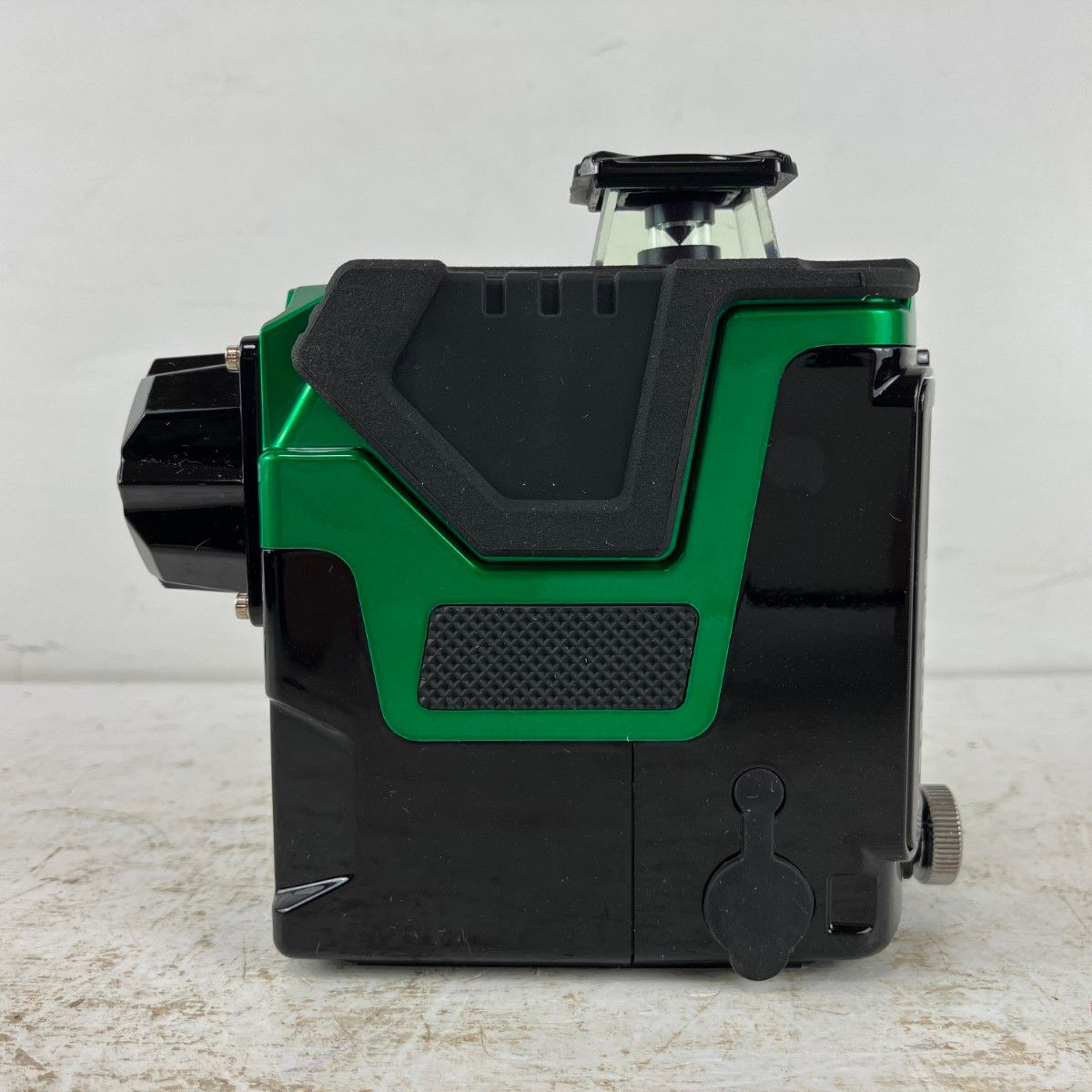 グリーン×ブラック