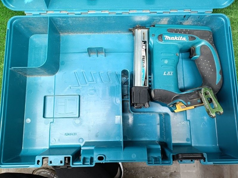 マキタ 充電式タッカ 本体 ケース 14 4 V mm