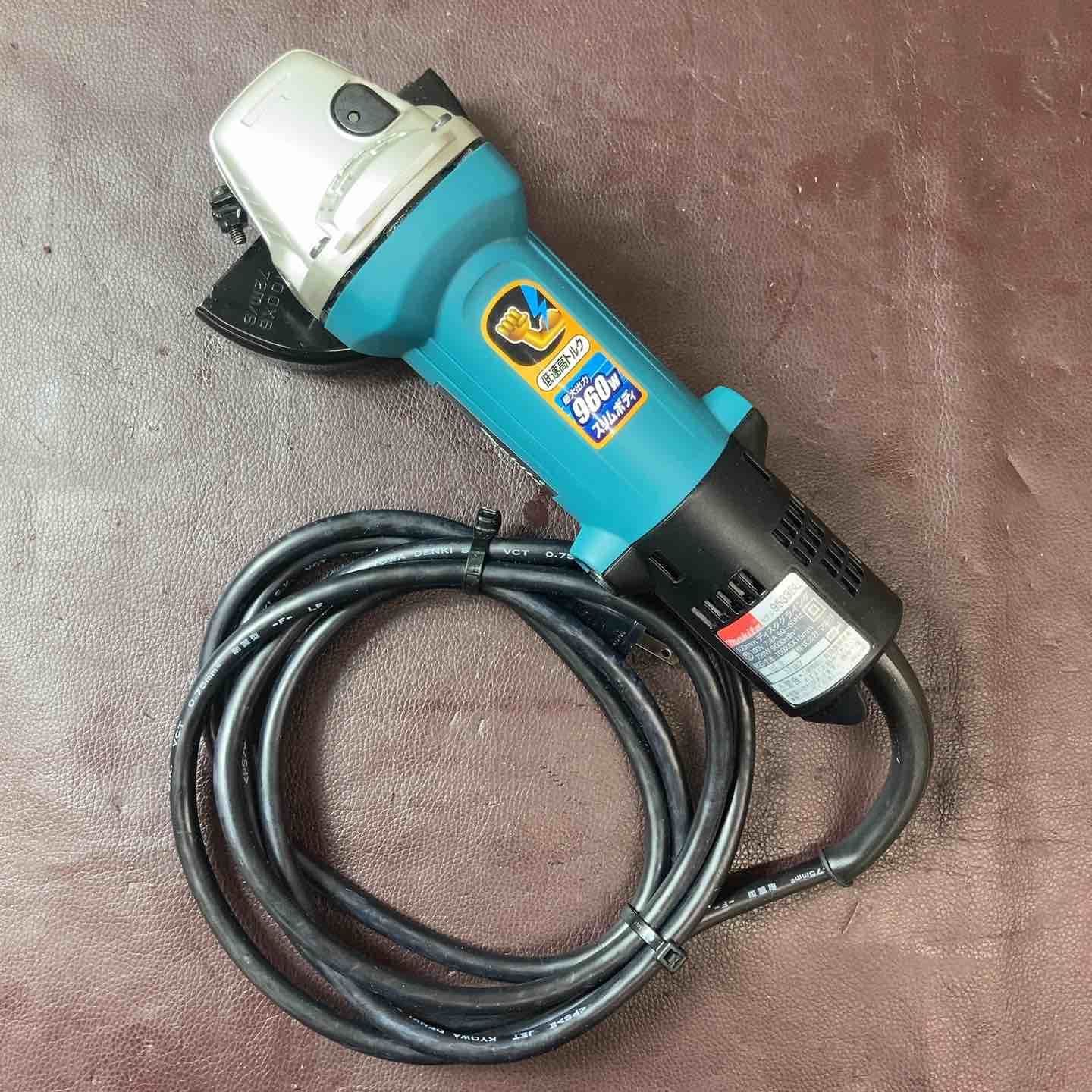 マキタ makita 100 mmディスクグラインダ 9533 BL V