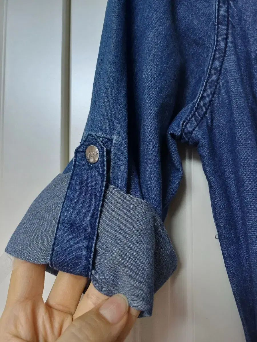 GUESS デニムワンピース XSサイズ 55 - メルカリ