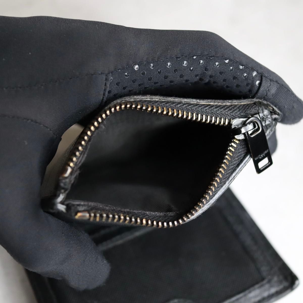 SAINT LAURENT サンローラン / カサンドラジップバイフォールド