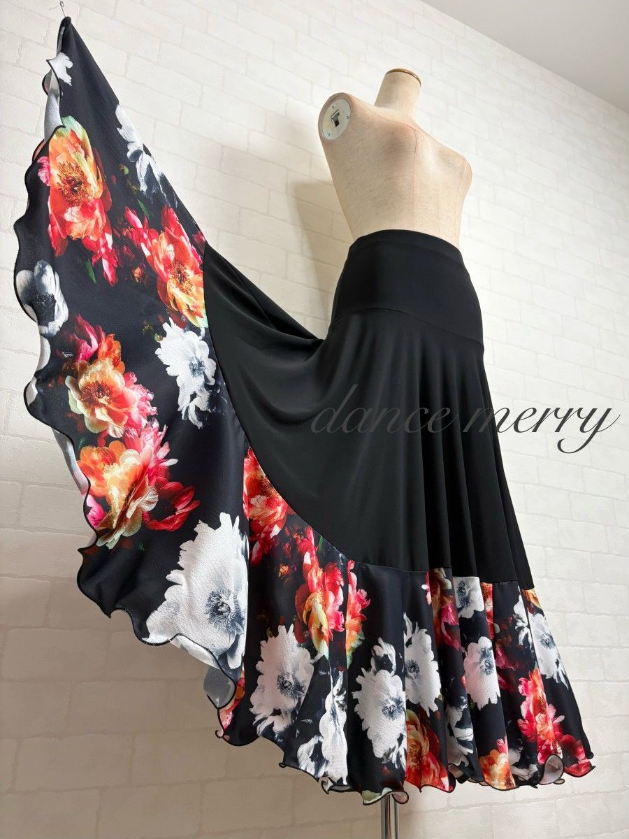 購入 新品 社交ダンス スカート 黒 赤 白 タンゴ レッスン パーティ 8243