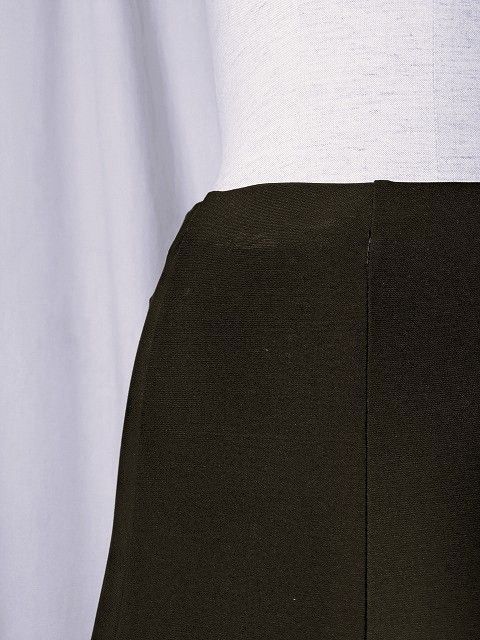 1点ものカラフルな水玉使いがキュート すそ1段フリルファルダ