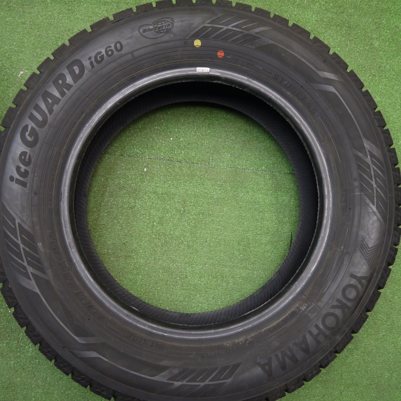  バリ溝 24年 ほぼ10分 スタッドレス 195 65 R 15 ヨコハマ アイスガード iG 60 タイヤ 15インチ プリウス セレナ ノア ヴォクシー カローラ 等 スタ 15インチ スタッドレス