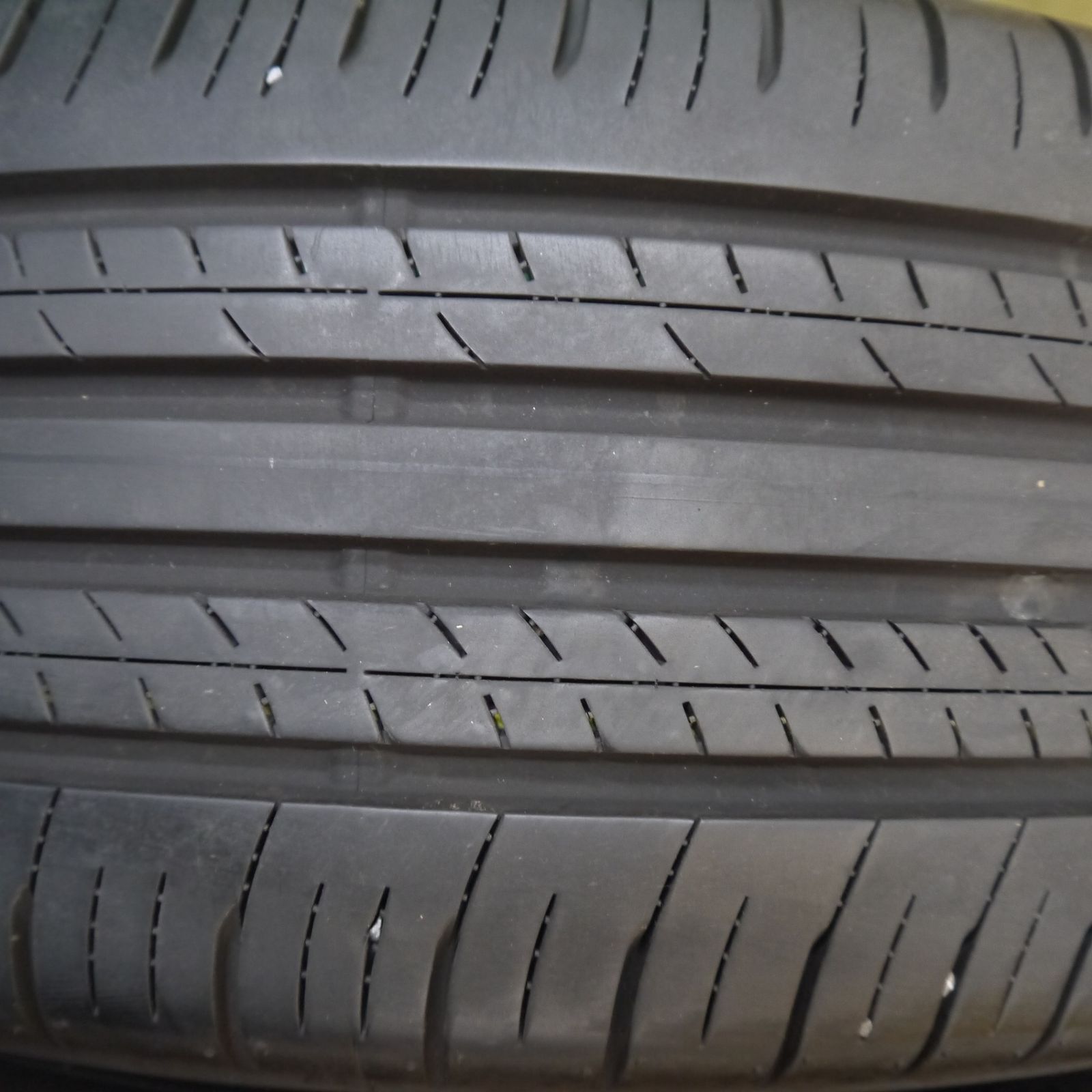  バリ溝 24年 9 5分 225 60 R 18 ダンロップ グラントレック PT 30 タイヤ 18インチ ハリアー RAV 4 等 ノタ 18インチ サマータイヤ ノーマルタイヤ