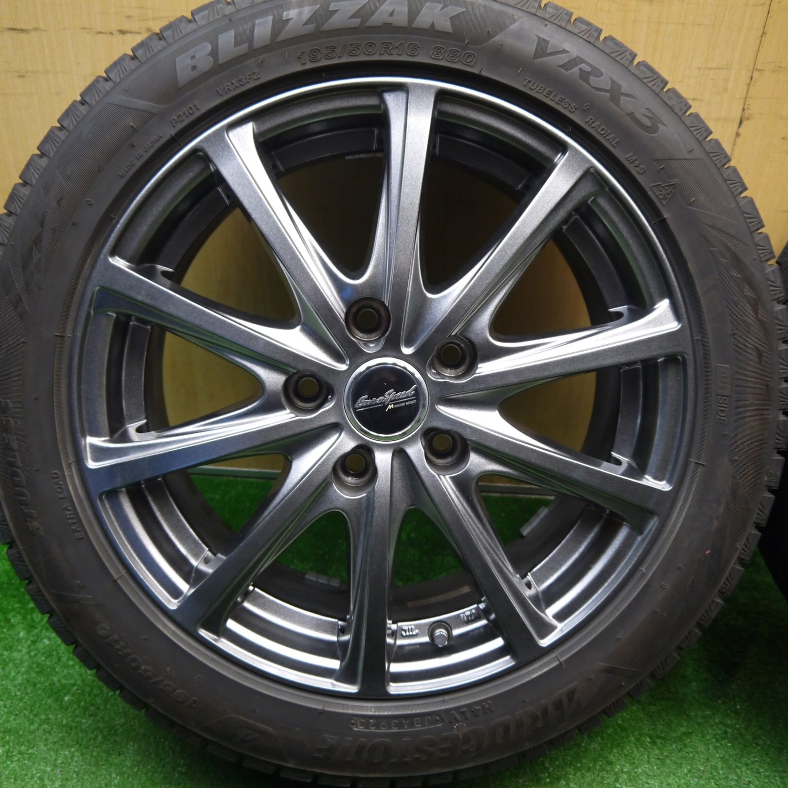 バリ溝 23年 キレイ 9 5分 スタッドレス 195 50 R 16 ブリヂストン ブリザック VRX 3 EuroSpeed MANARAY SPORT マナレイ スポーツ 16インチ PCD 114 5 H ス