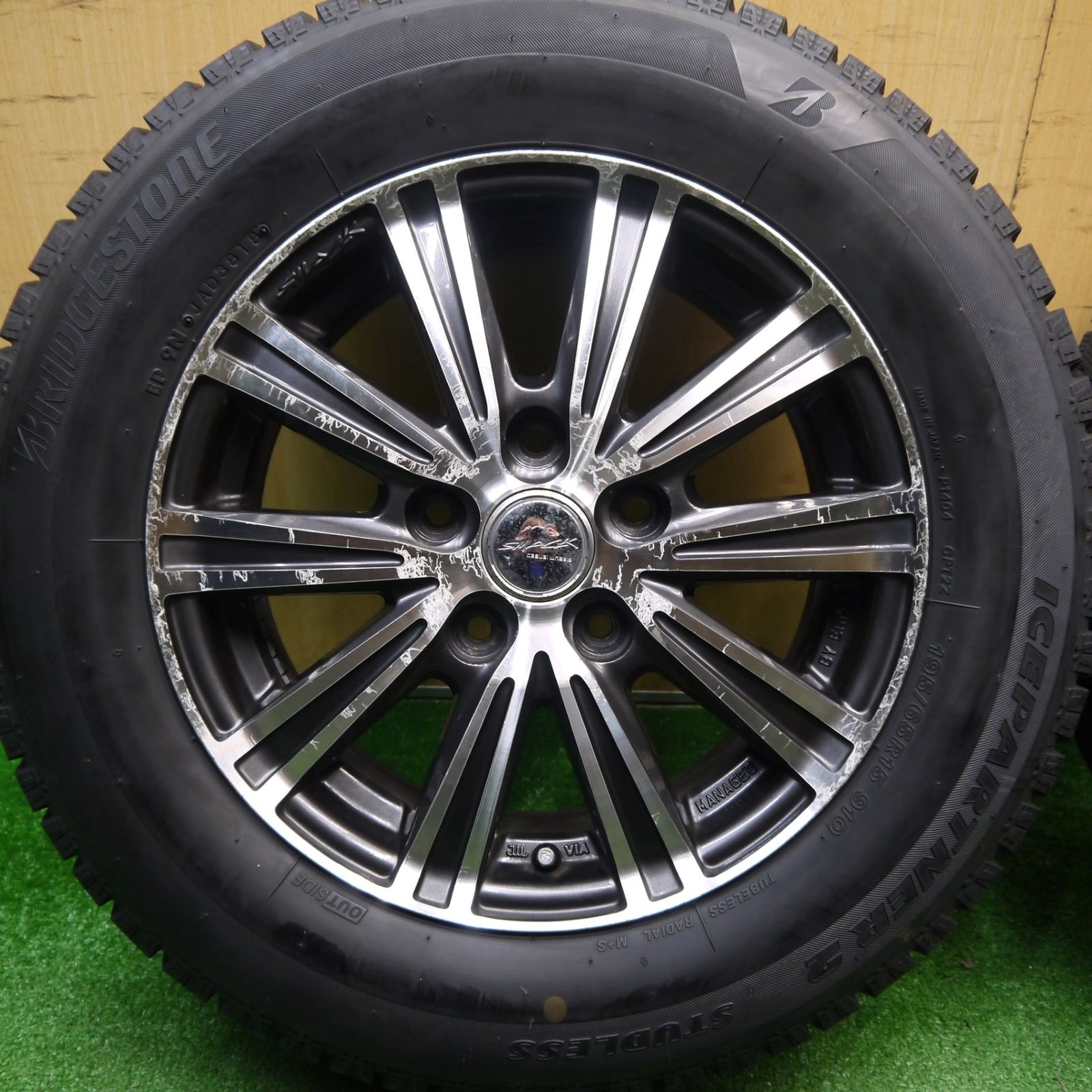 バリ溝 9 5分 スタッドレス 195 65 R 15 ブリヂストン アイスパートナー2 SMACK ENKEI スマック エンケイ 15インチ PCD 114 3 5 H ス