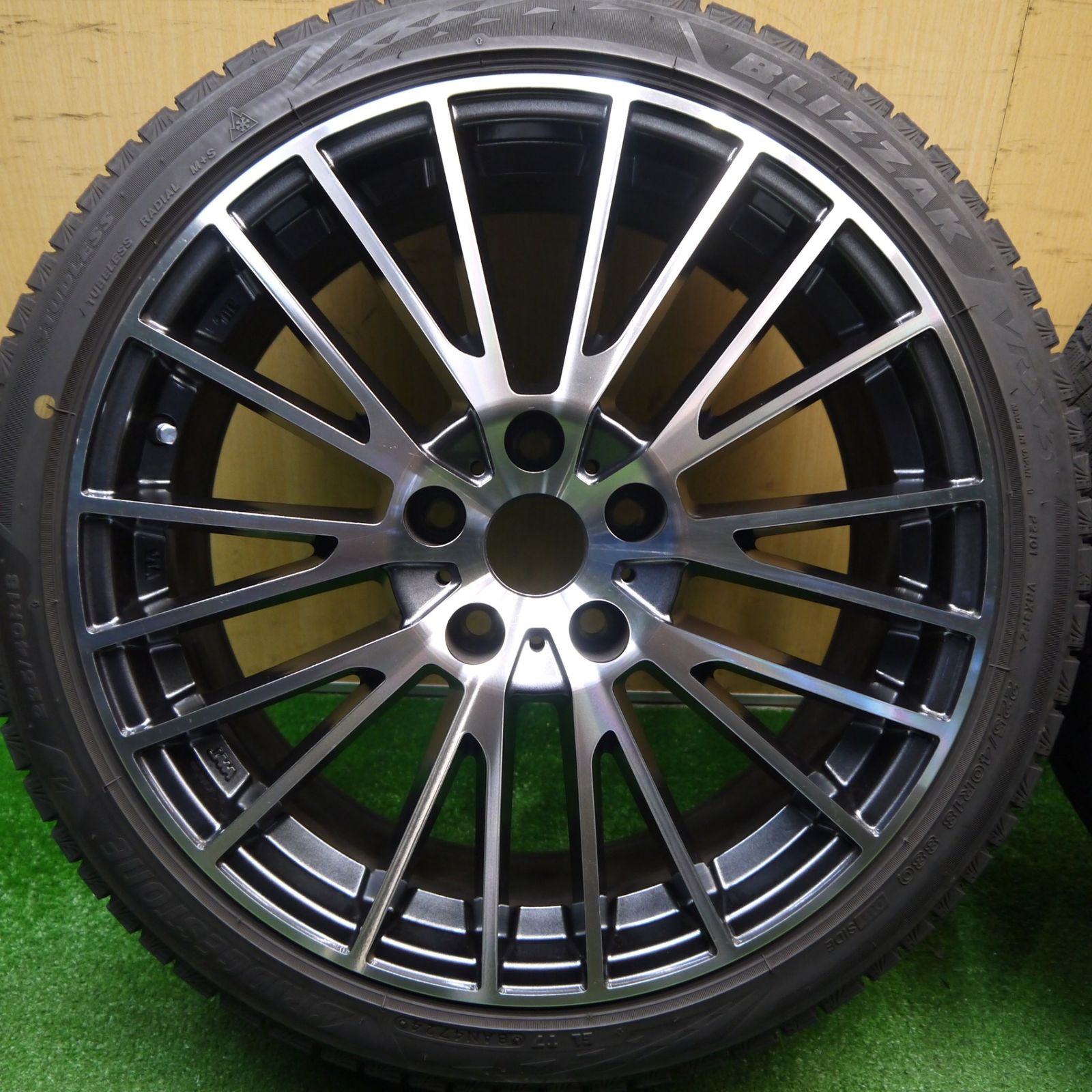 バリ溝 24年 キレイ 9 5分 BMW 等 Eurodesign CALWER 阿部商会 225 40 R 18 スタッドレス ブリヂストン ブリザック VRX 3 ユーロデザイン カルヴァー 18インチ PCD 112 5 H ス