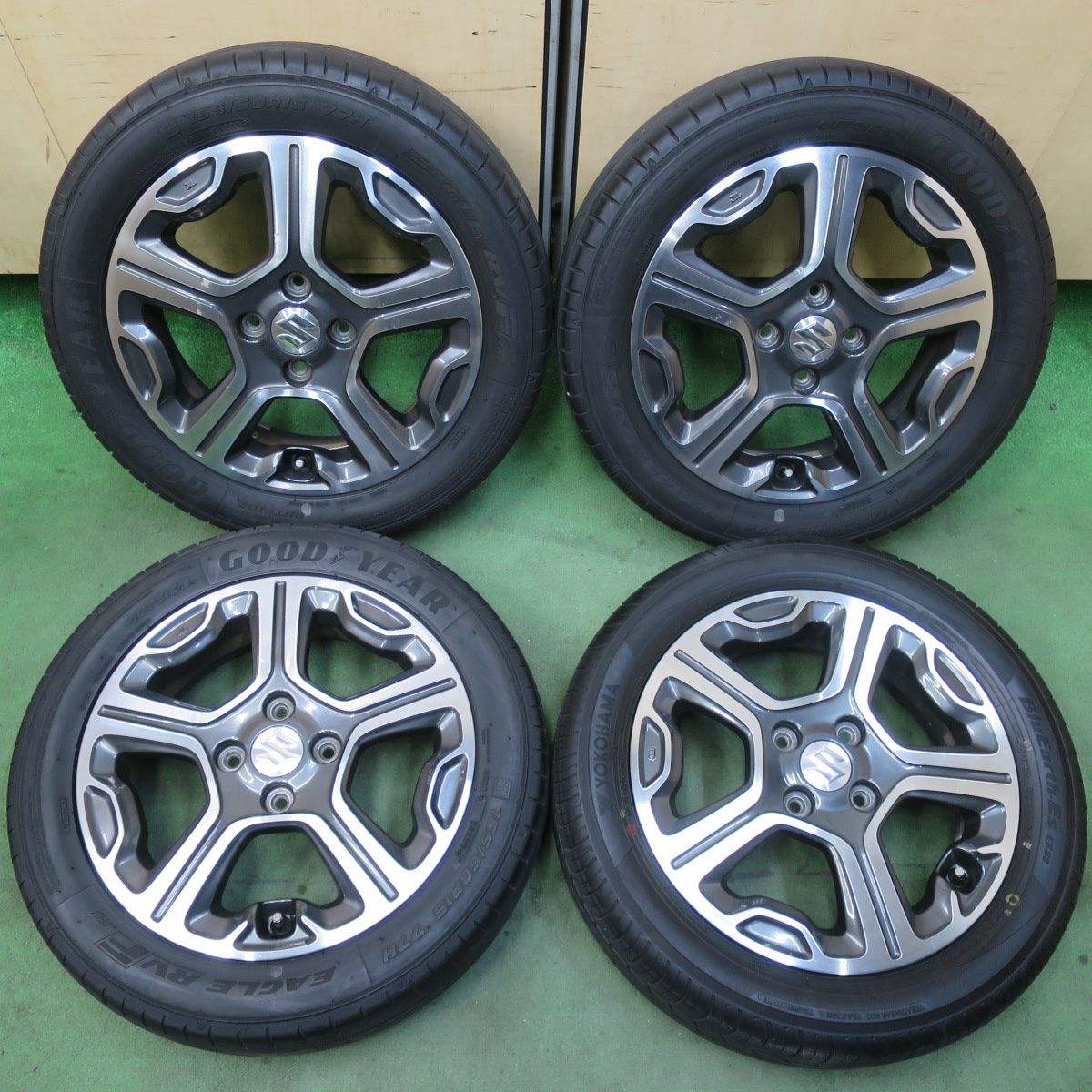 バリ溝 24年 ほぼ10分 スズキ MR 31 S ハスラー 165 60 R 15 ヨコハマ BluEarth ES 32 グッドイヤー イーグル RVF ECO 15インチ PCD 100 4 H 5121306イノ