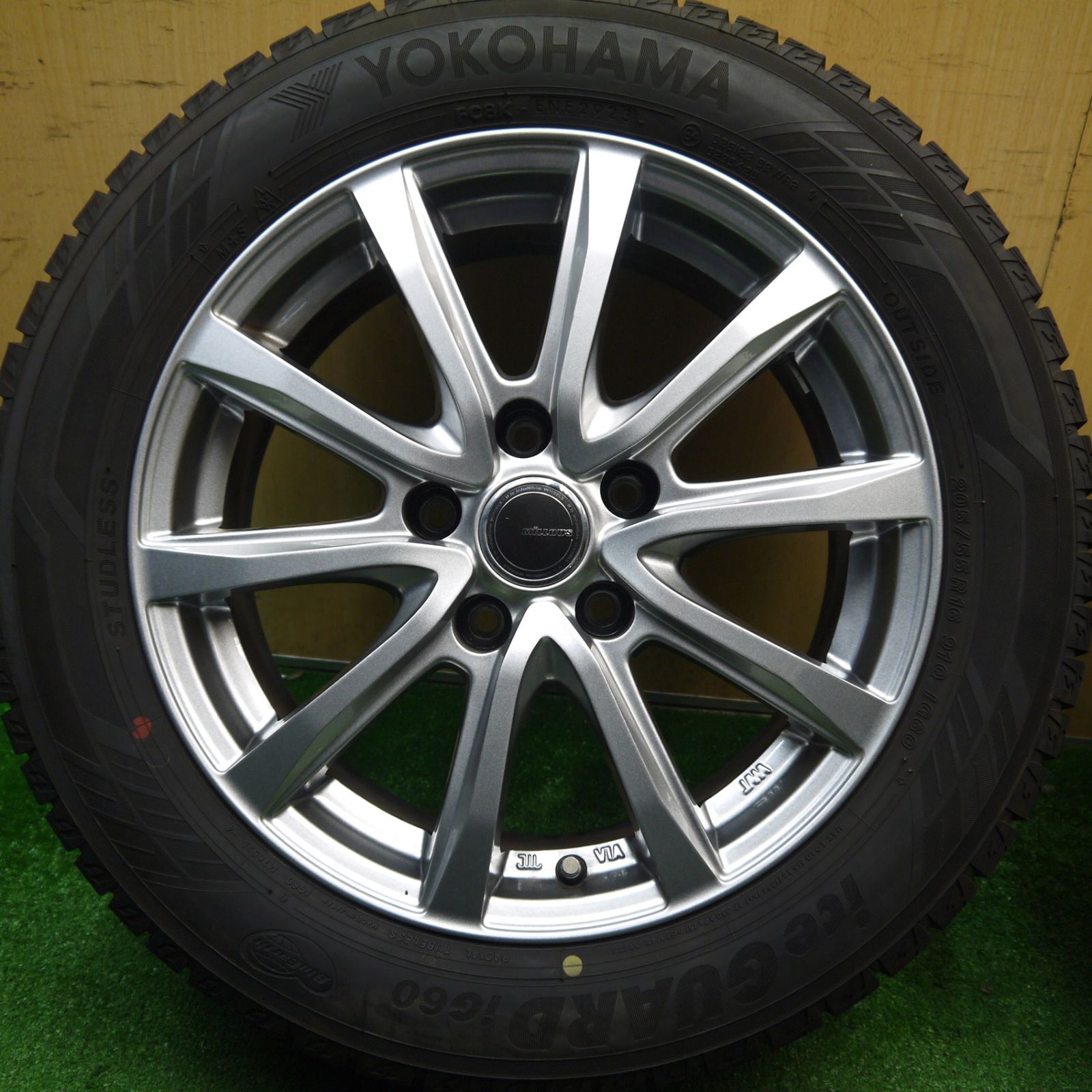 バリ溝 23年 キレイ 9 5分 スタッドレス 205 55 R 16 ヨコハマ アイスガード iG 60 MiLLOUS VX ミルアス 16インチ PCD 114 3 5 H ス
