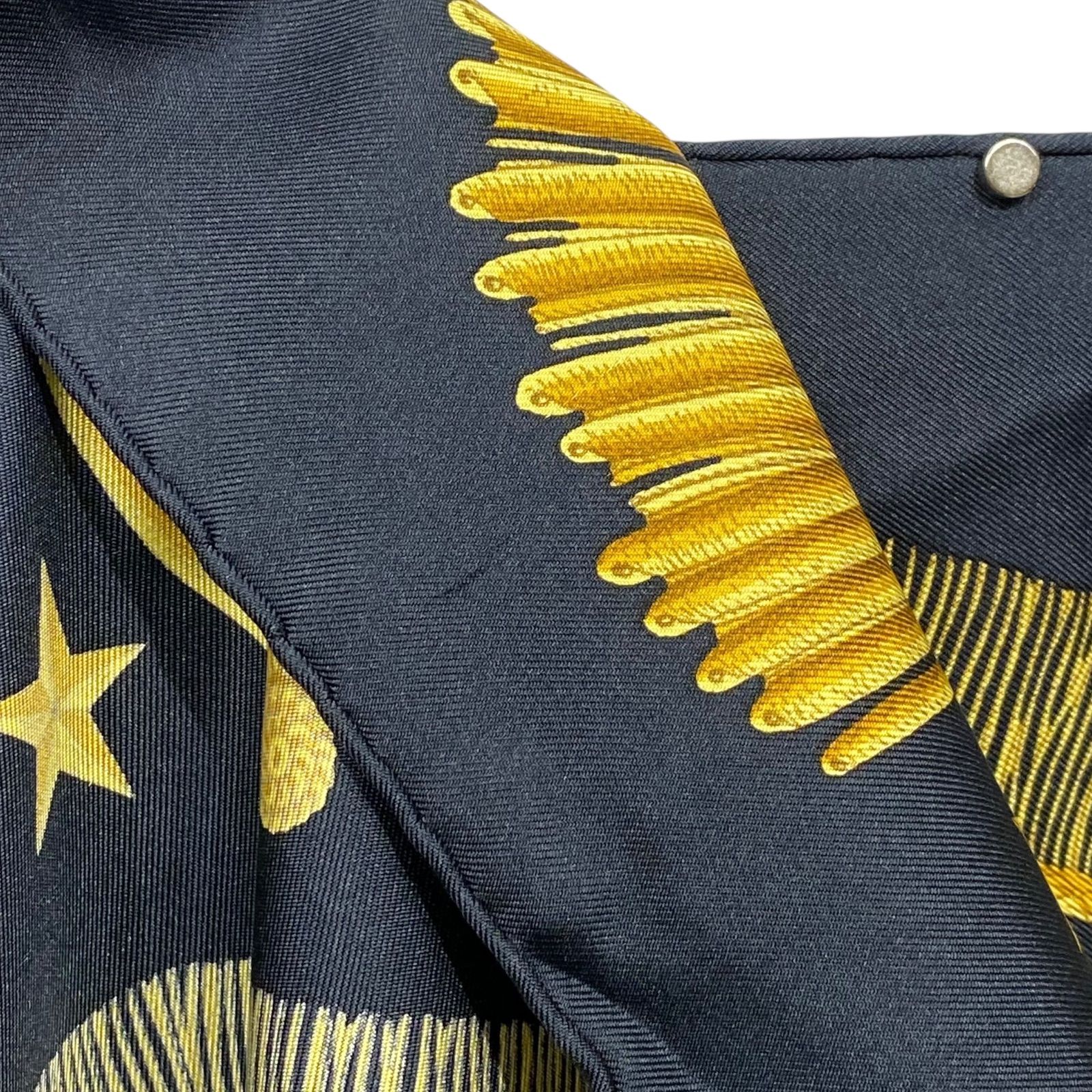 エルメス カレ 90 Poste et Cavalerie サーベル飾袋 シルク エルメス カレ90 Poste et Cavalerie シルクスカーフ サーベル飾り袋