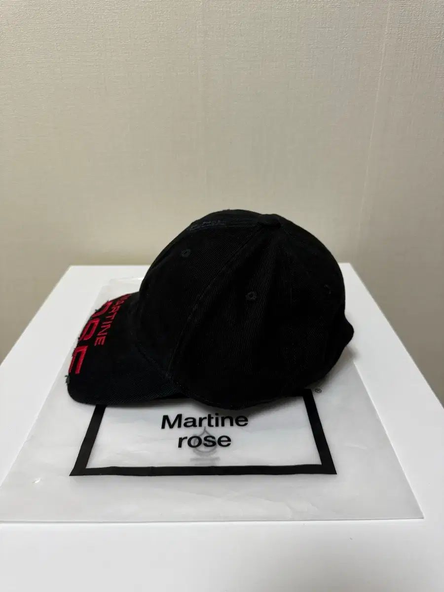 Martine rose ディストレスト ロゴ ベースボール キャップ 帽子 - メルカリ