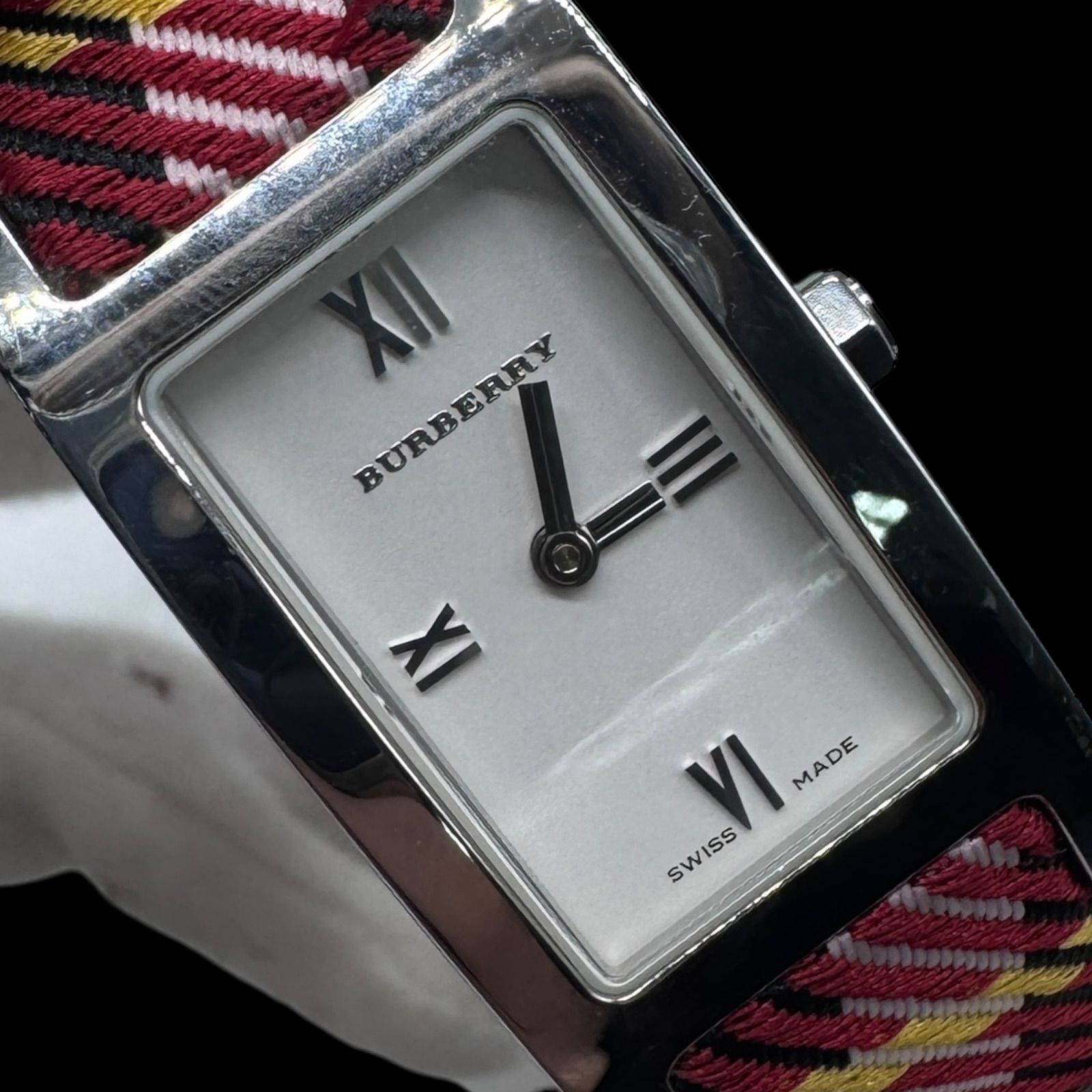 稼働 美品 BURBERRY バーバリー BU1021 赤チェック ノバチェック