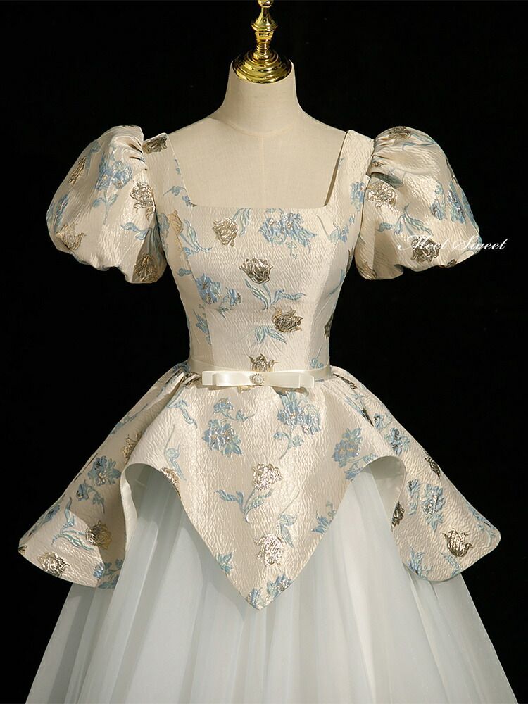 花柄 パフスリーブ