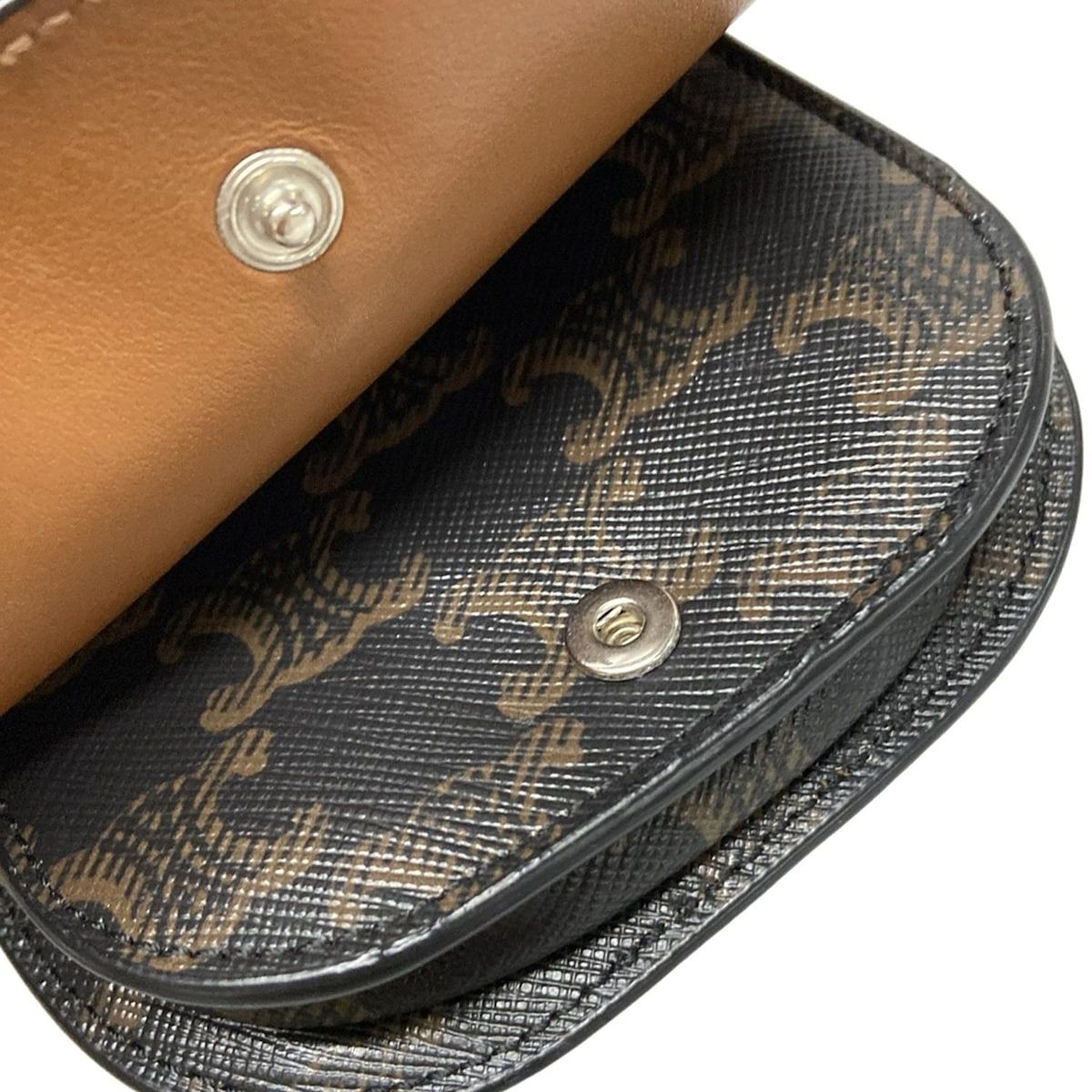 CELINE(セリーヌ) 携帯電話ケース モバイルポーチ 10H742DCH.04LU タン