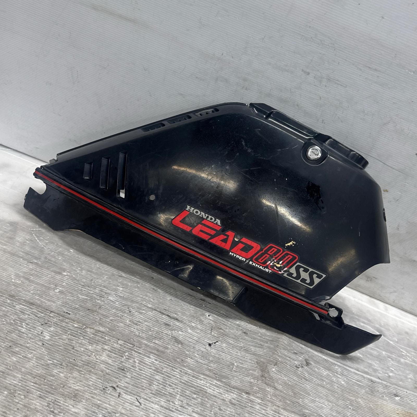 HONDA リード80 SS HF04 サイドカバー 左 ホンダ - メルカリ