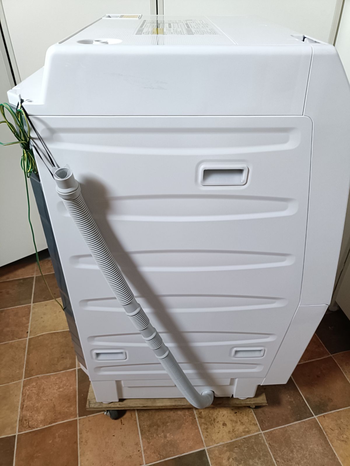  シャープ SHARP ドラム式洗濯機 ES H 10 F WL 左開き 22年製 6 kg ドラム式洗濯機本体 ドラム式洗濯機