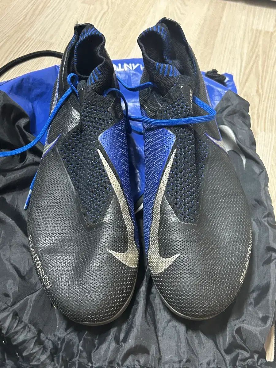 275 NIKE ファントム ビジョン 1 FGエリート