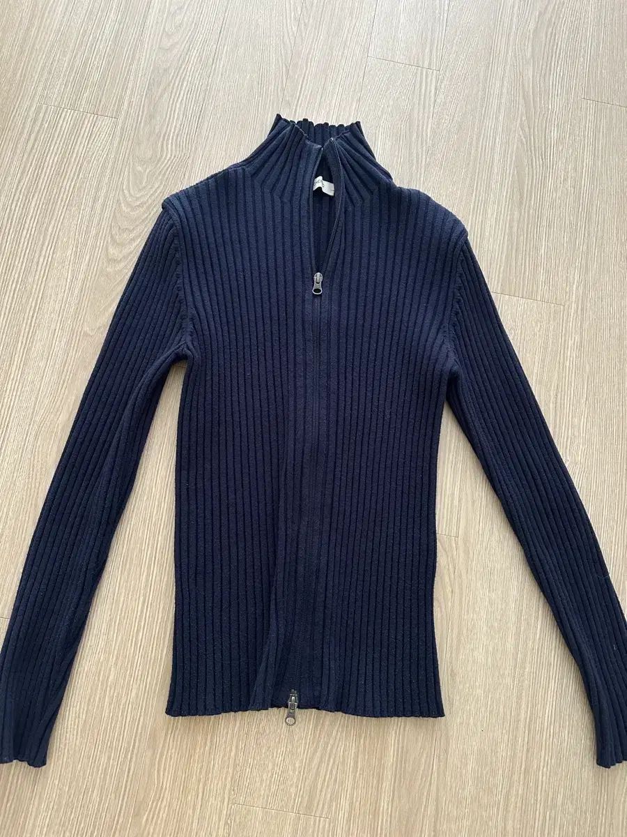 アモーメント タートルネック ジップアップ ニット