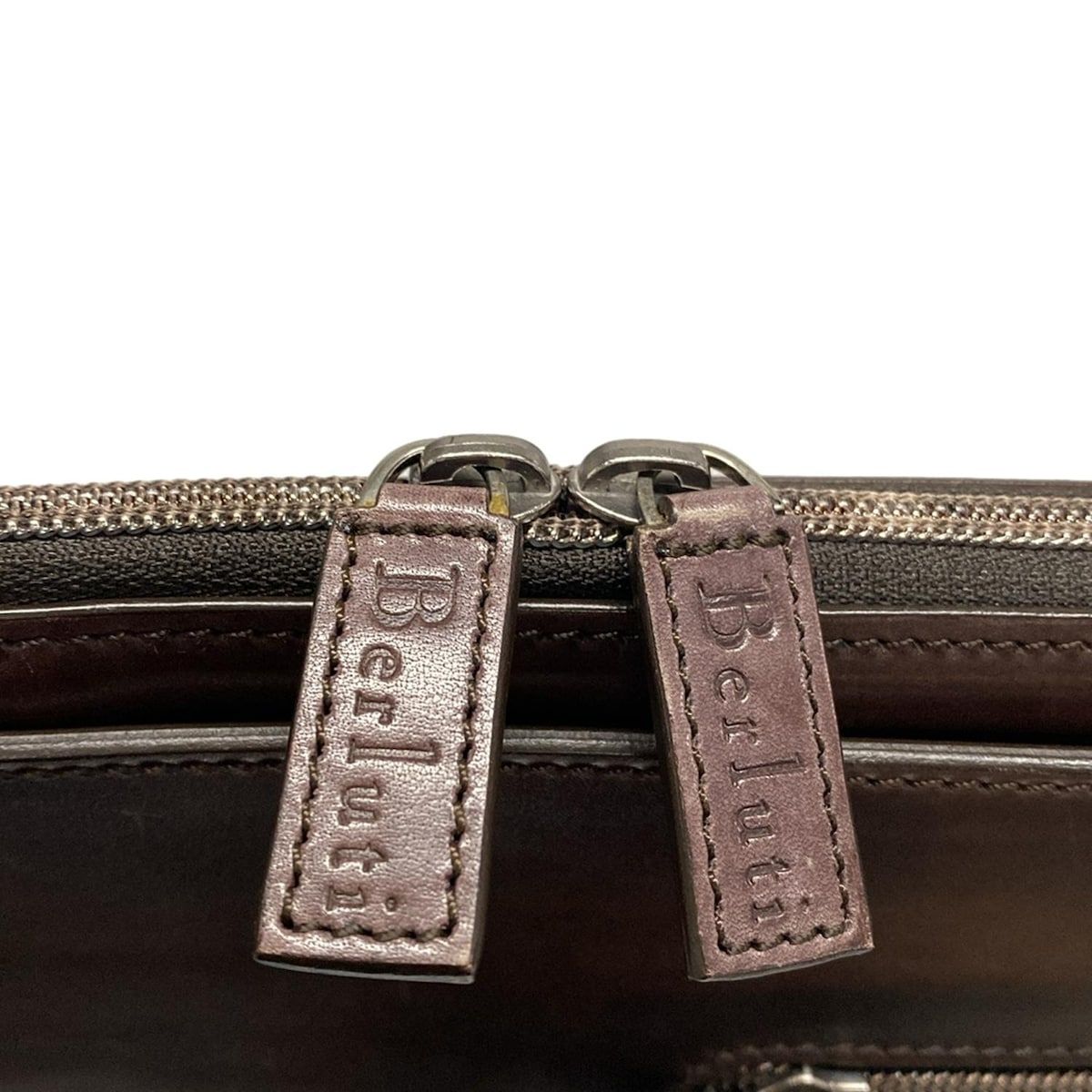 ダークブラウン ポケット多数