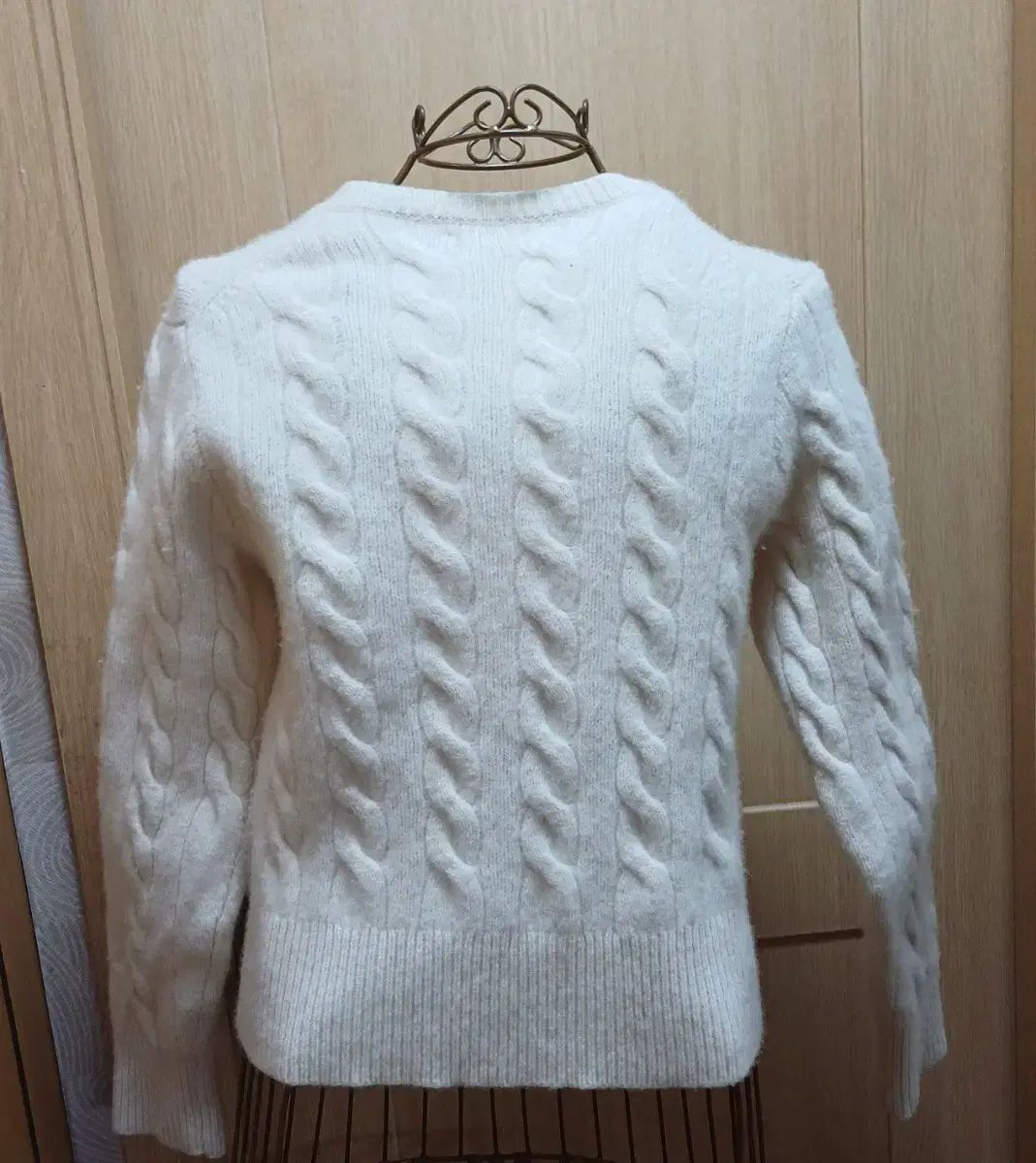 ケーブルニット カーディガン