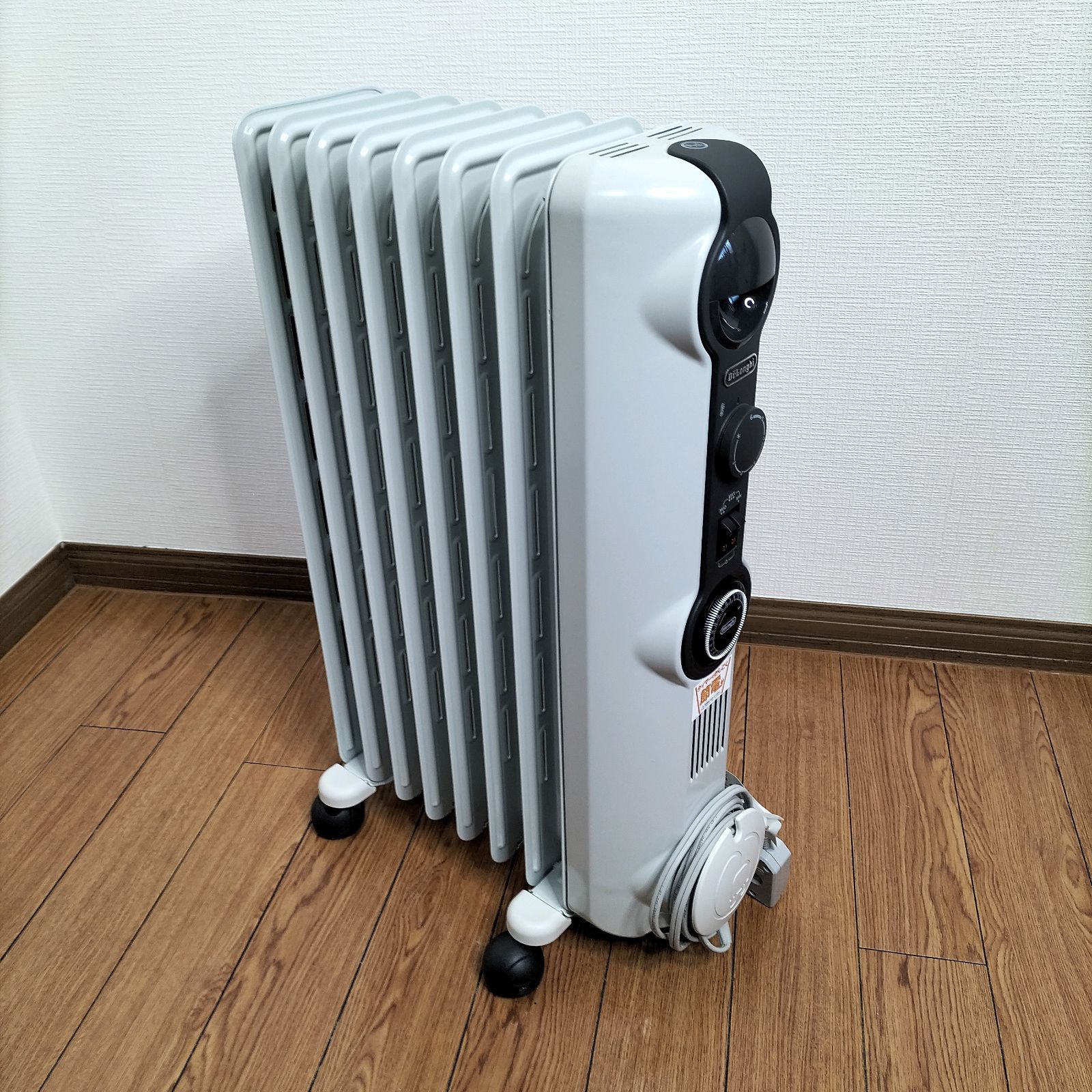 DeLonghi デロンギ オイルヒーター HJ0812 2015年製 - メルカリ