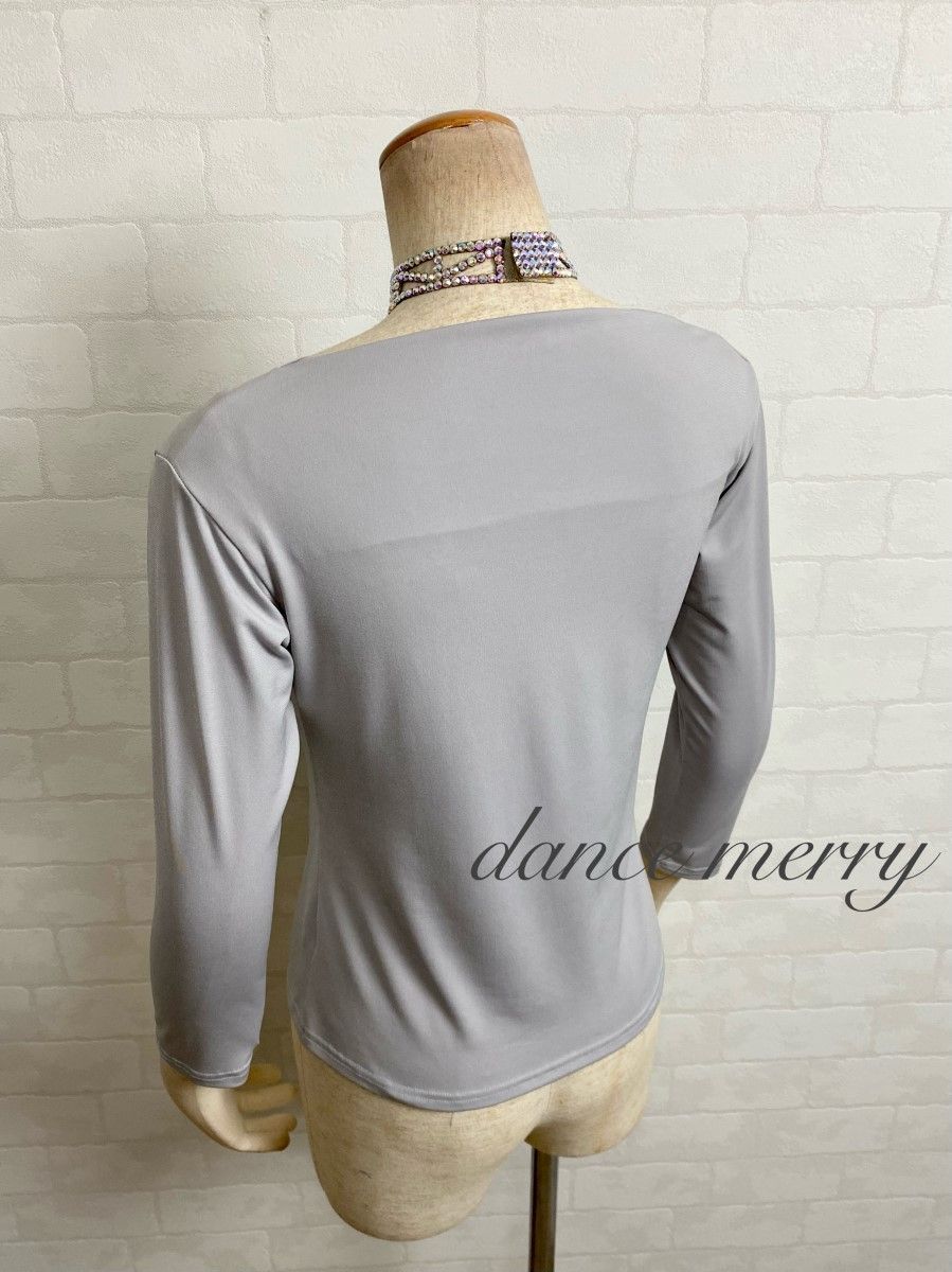 新品　社交ダンス　トップス　グレー　ワルツ　長袖　パーティ　2977　ステージ Lサイズ 新品 社交ダンス グレー トップス シンプル レッスン ワルツ
