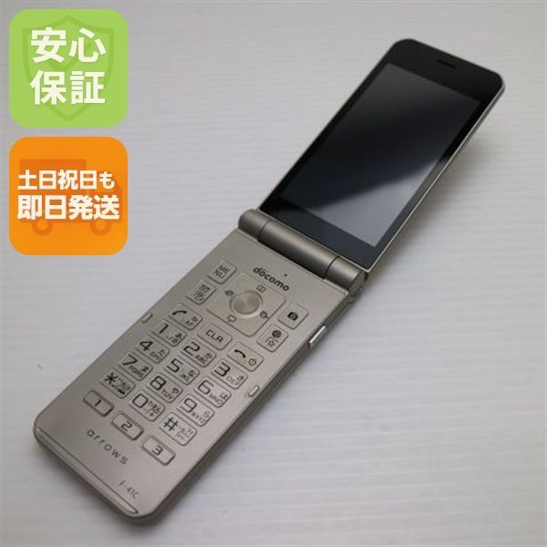 美品 arrows ケータイ ベーシック F-41C ゴールド スマホ 白ロム 土日