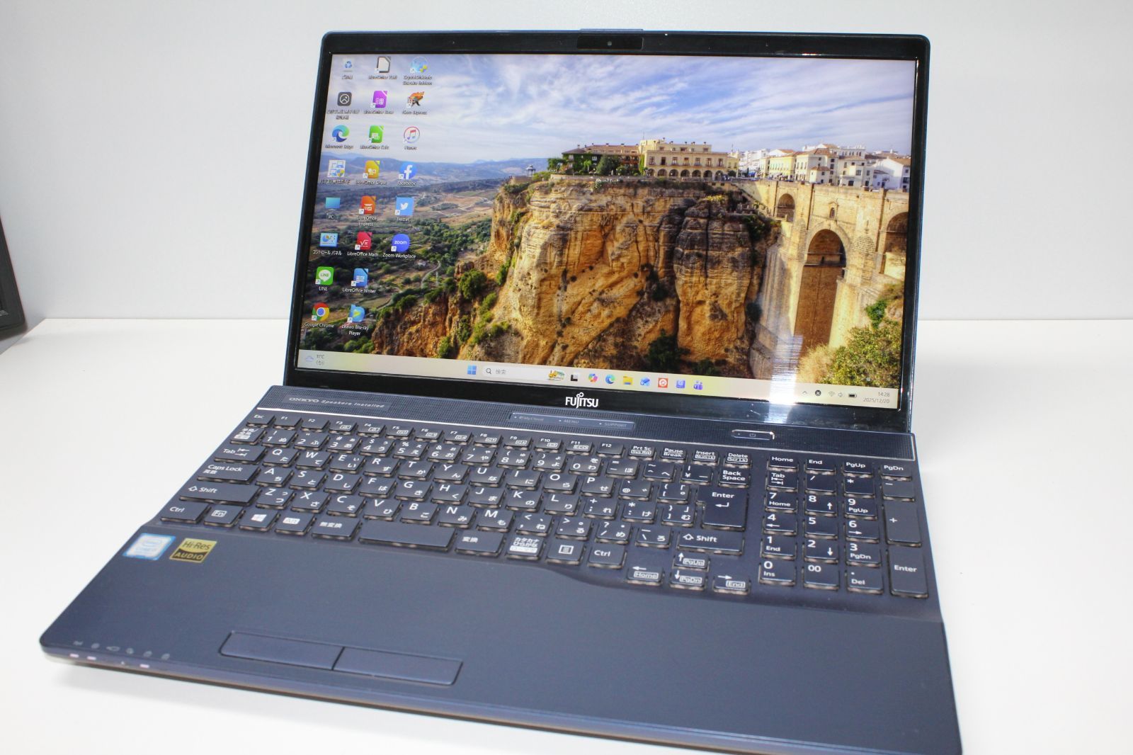 中古ノートPC】富士通〈LIFEBOOK AH77/D1〉Intel Core i7/SSD512GB