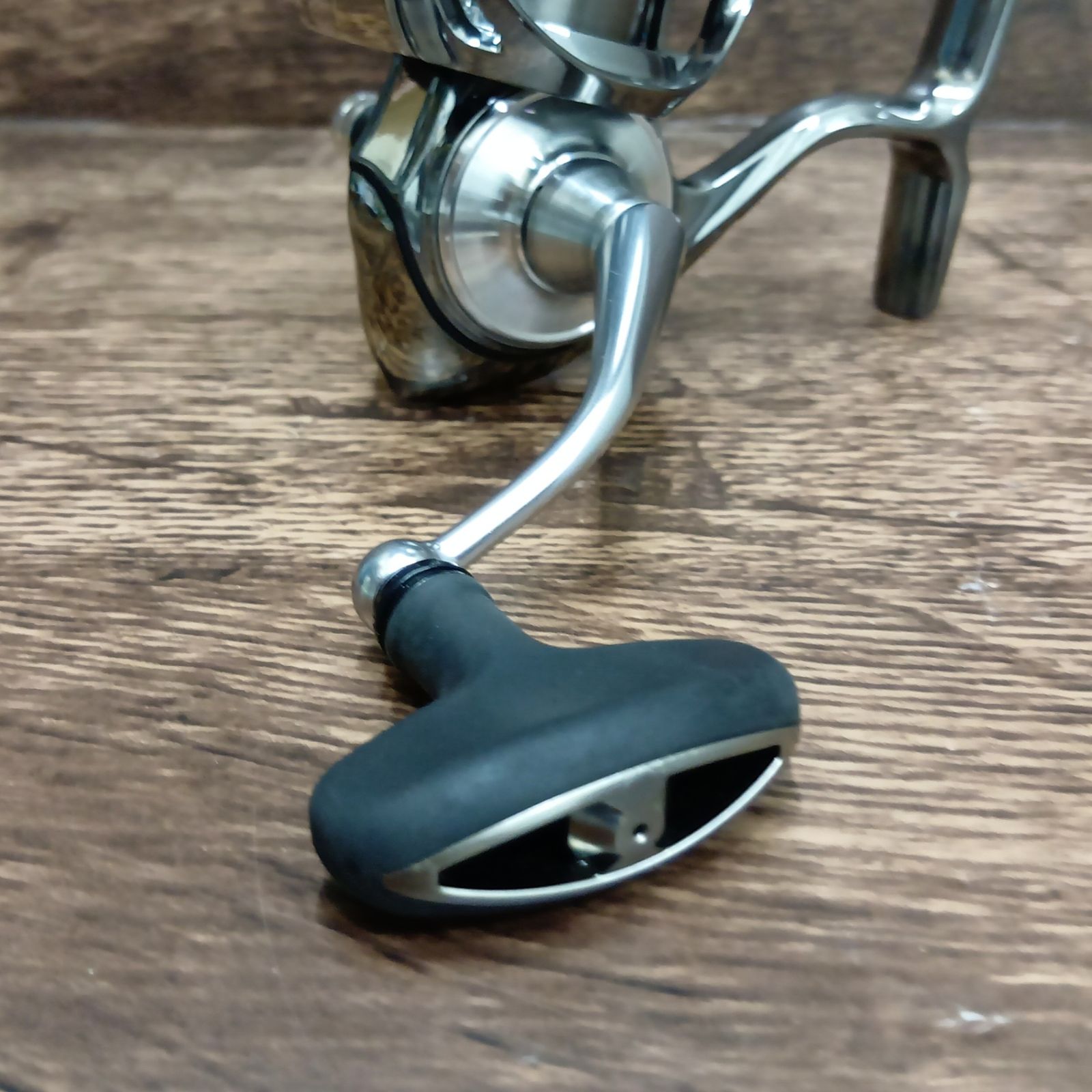 ダイワ(DAIWA) 22 イグジスト PCLT2500 スピニングリール - メルカリ