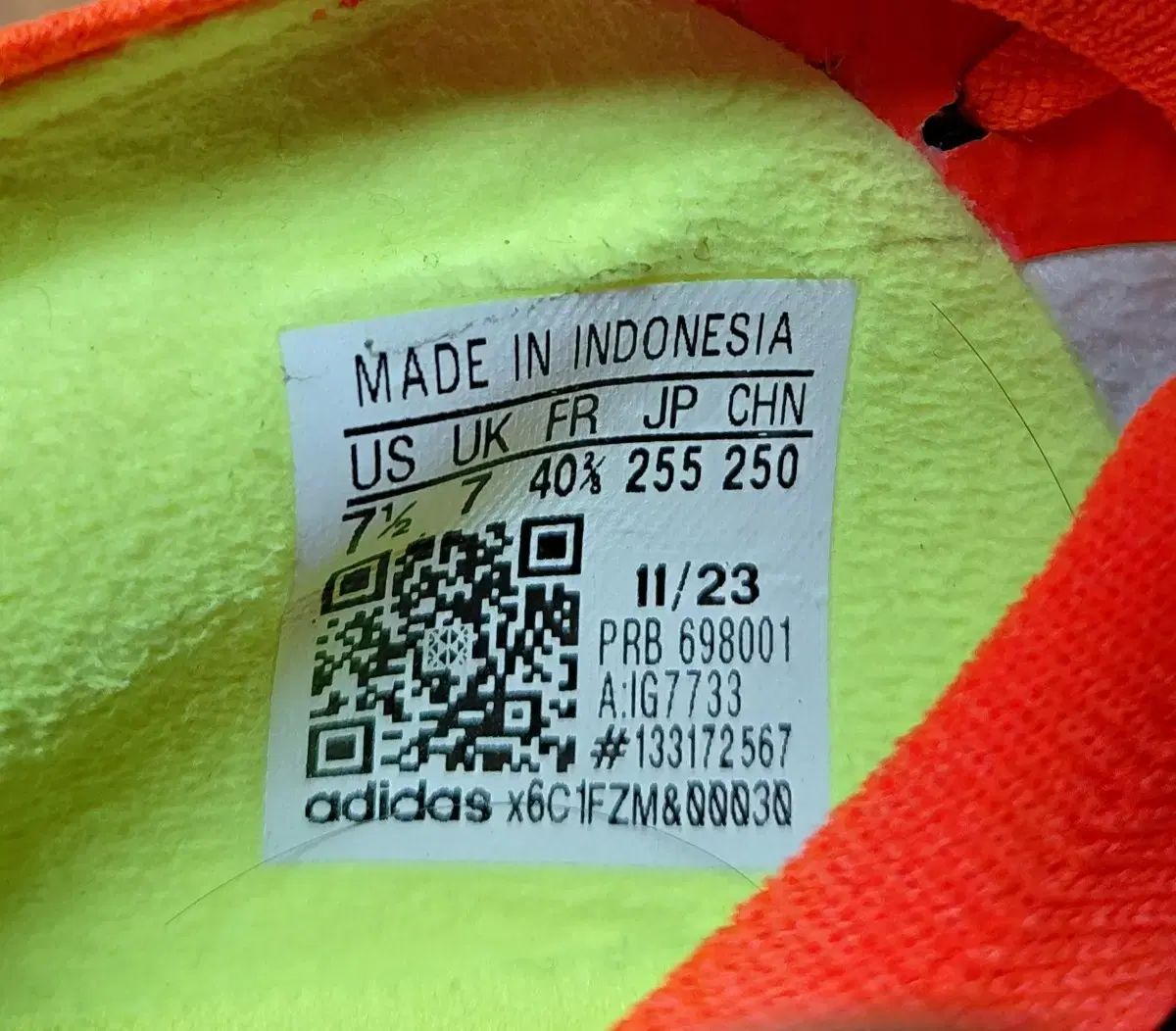 プレデター サッカーシューズ