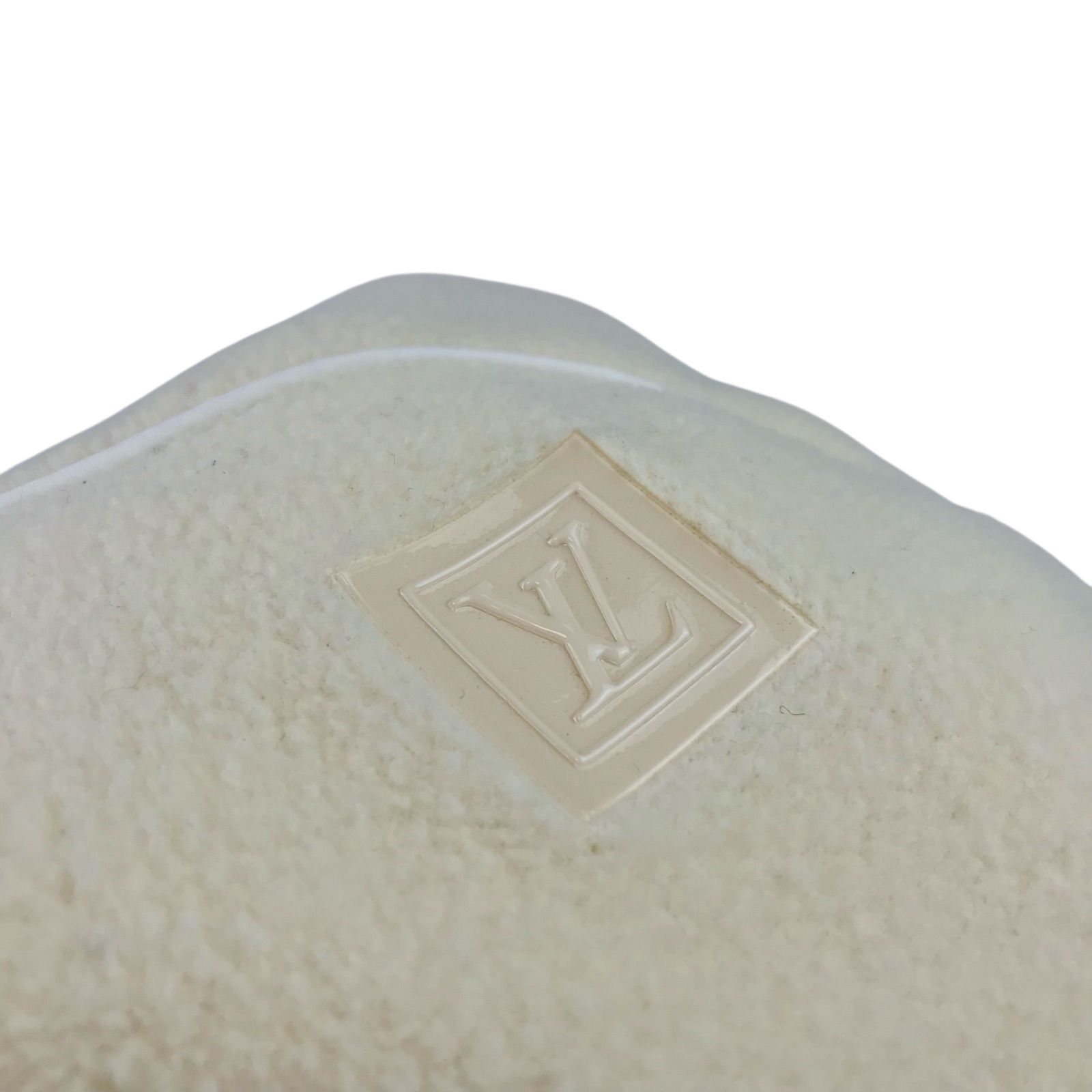 LOUIS VUITTON☆ルイヴィトン・レディース エンボス加工LVワッペン