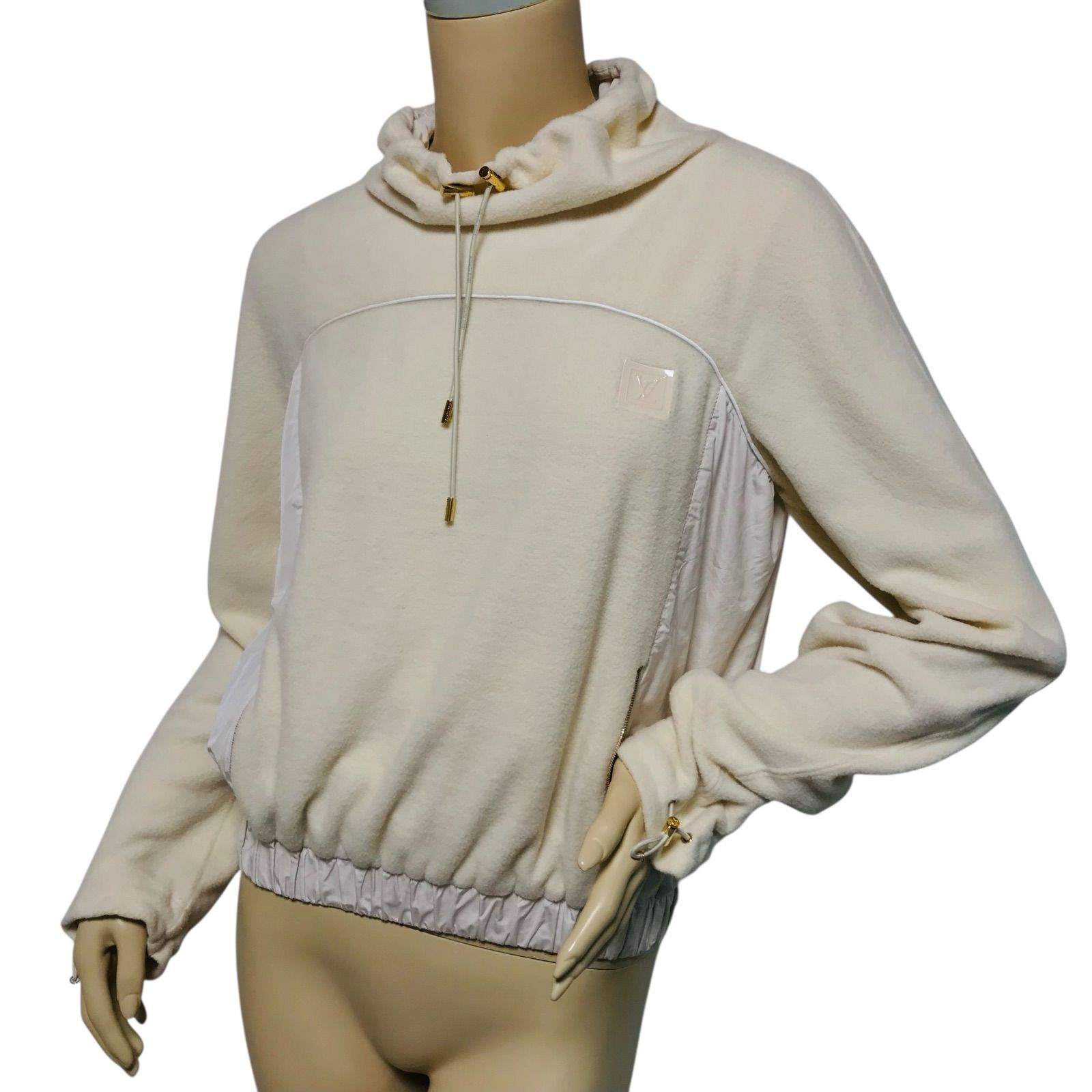 LOUIS VUITTON☆ルイヴィトン・レディース エンボス加工LVワッペン