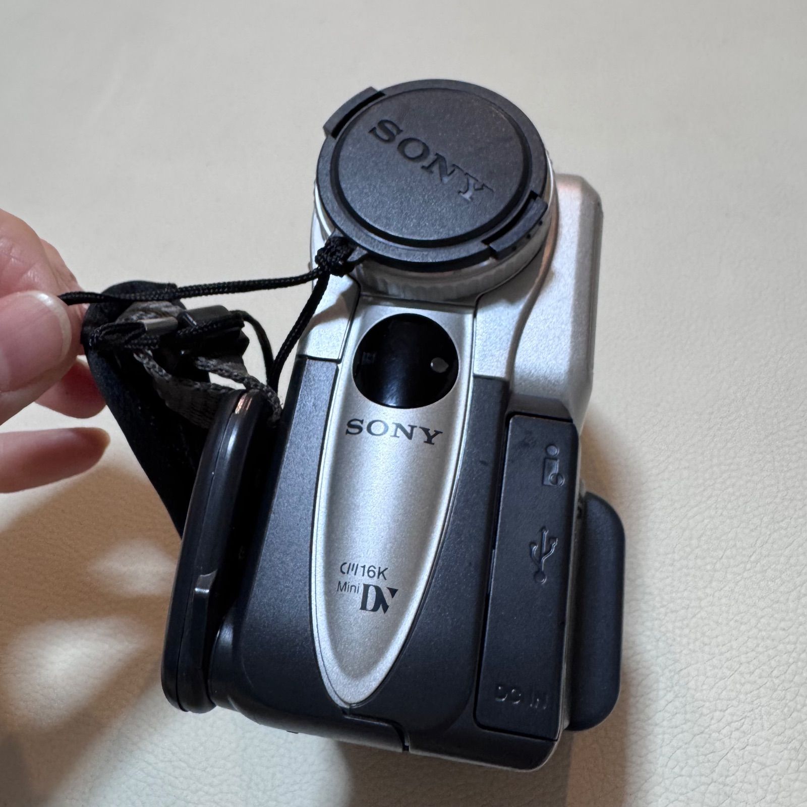 SONY Handycam デジタルハンディカム DCR-PC101 NTSC Amazon | SONY ソニー DCR-PC101K デジタルビデオカメラレコーダー