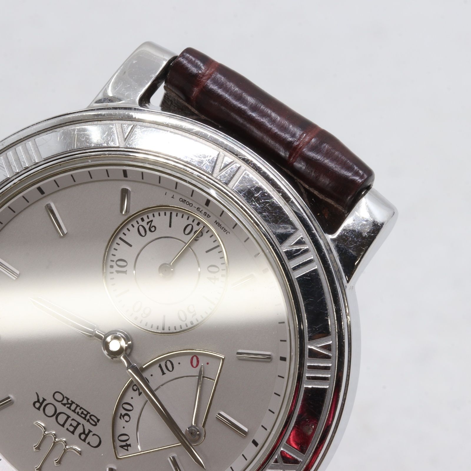 腕時計 シルバー文字盤