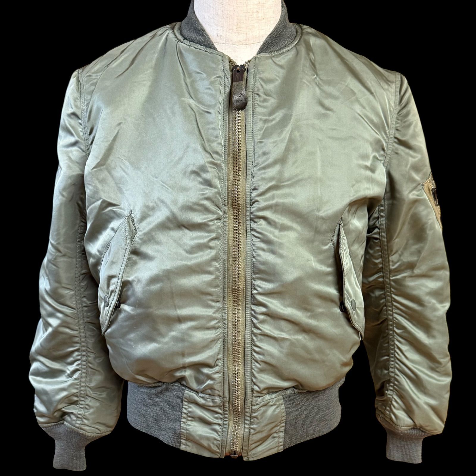 ナ*ガ様 米軍実物 70s MA-1 フライトジャケット アルファ社 MA1 ヴ ナ*ガ様 米軍実物 70s MA-1 フライトジャケット アルファ社 MA1 ヴ