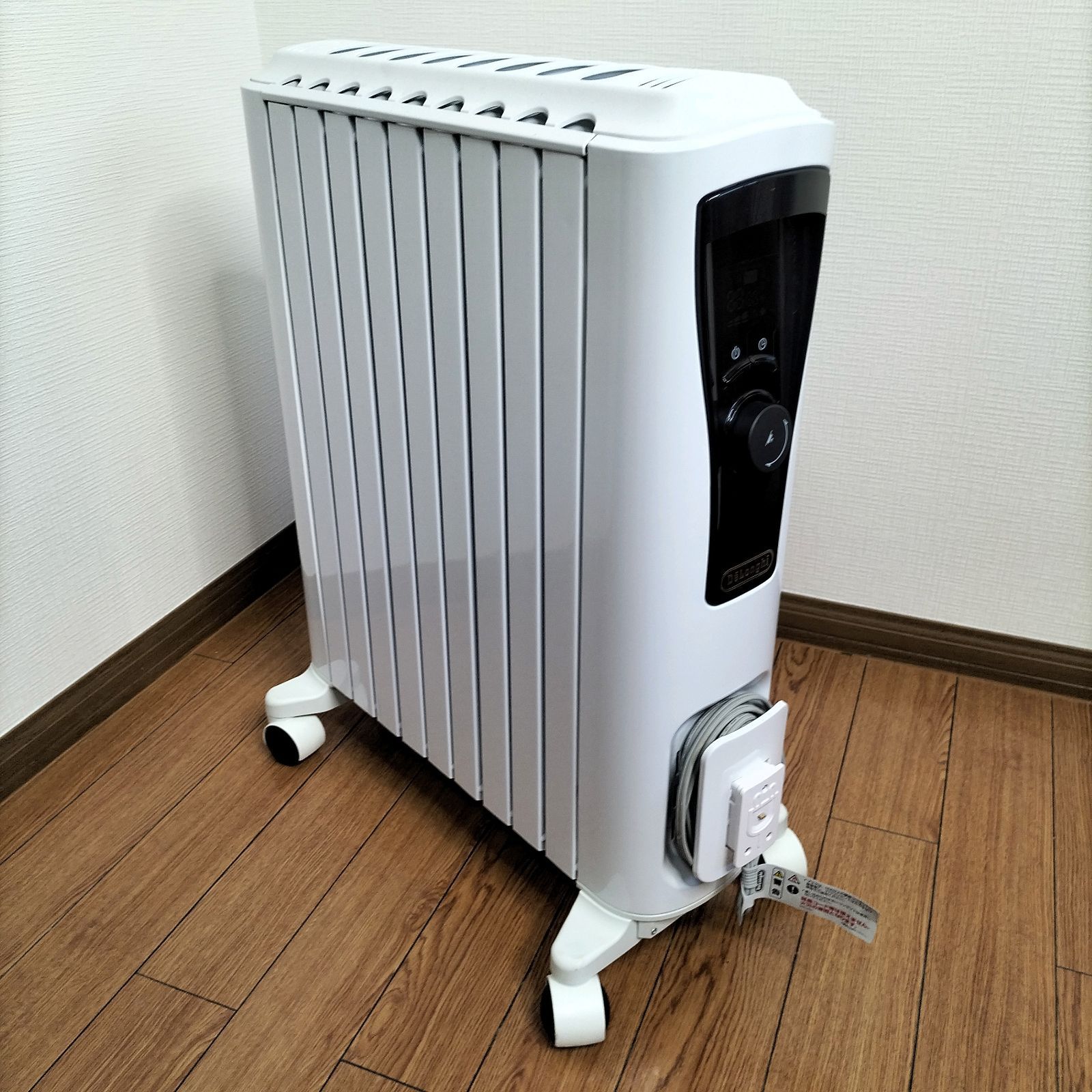 デロンギRHJ65L0915新品未使用 楽天市場】デロンギ オイルヒーター rhj65l0915の通販