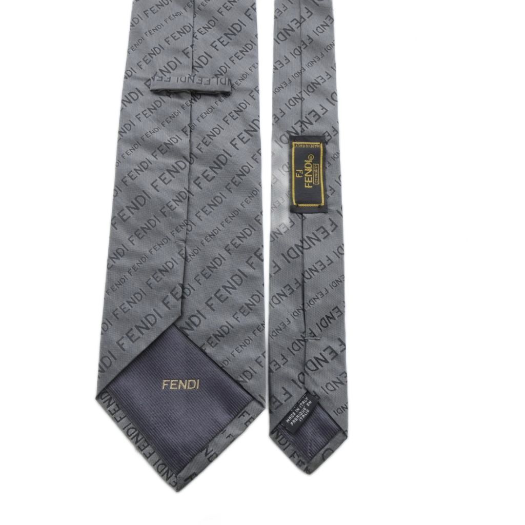 フェンディ FENDI ネクタイ ロゴ 総柄 グレー /YO29 □OH - メルカリ