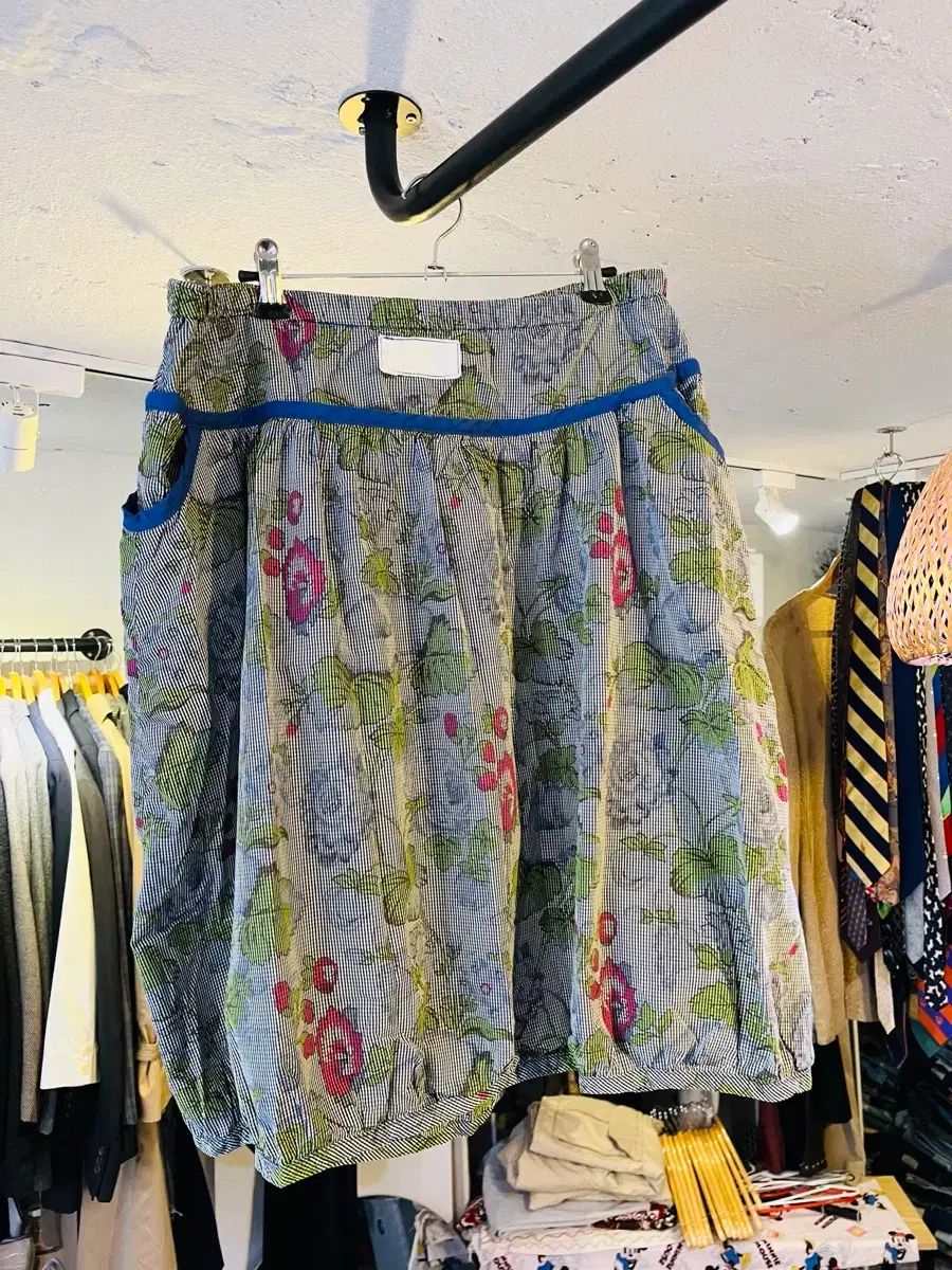 オイルリリー フラワー パータン 밴딩 スカート